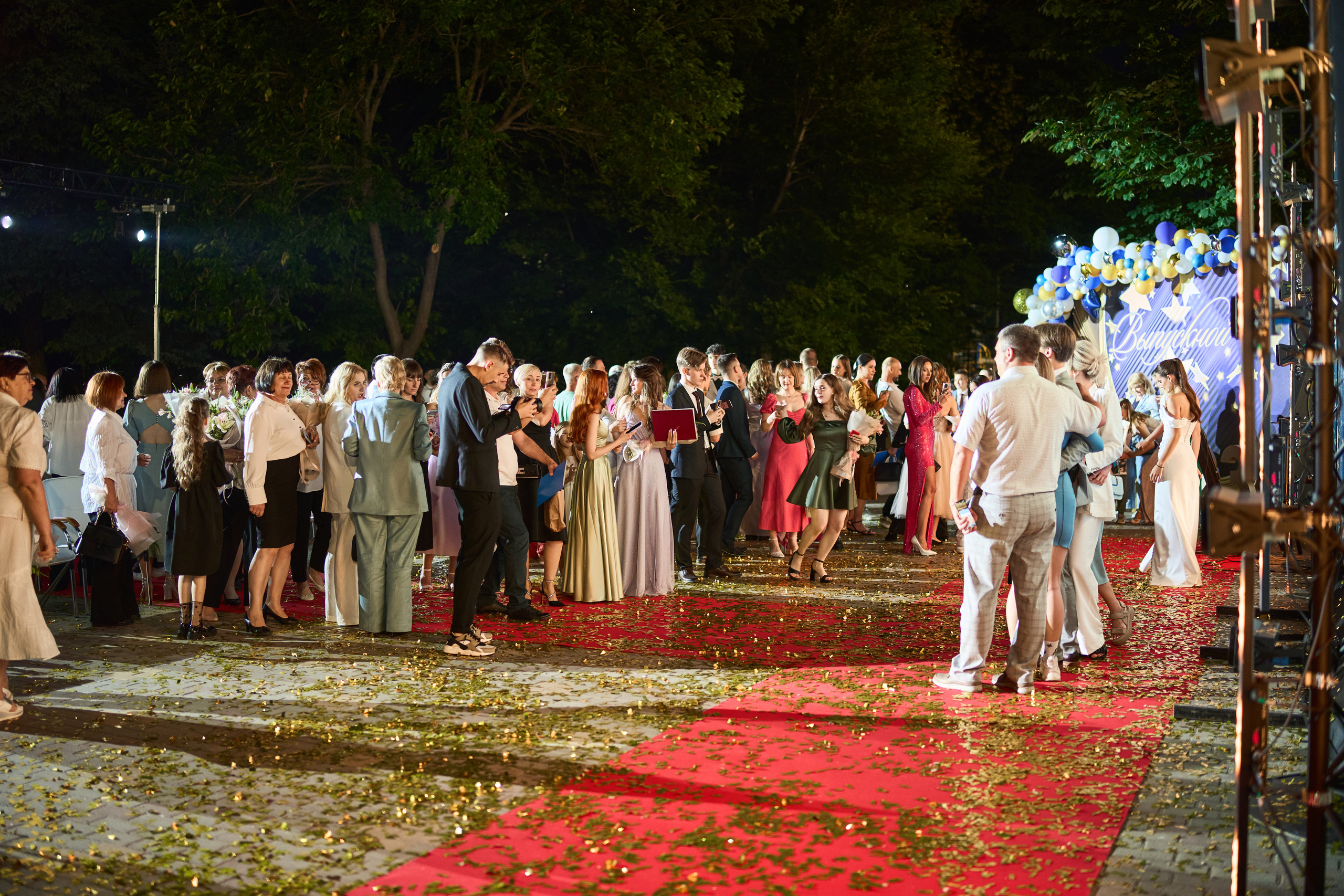 Выпускной (школа и банкет). Фотограф Олег Сотник