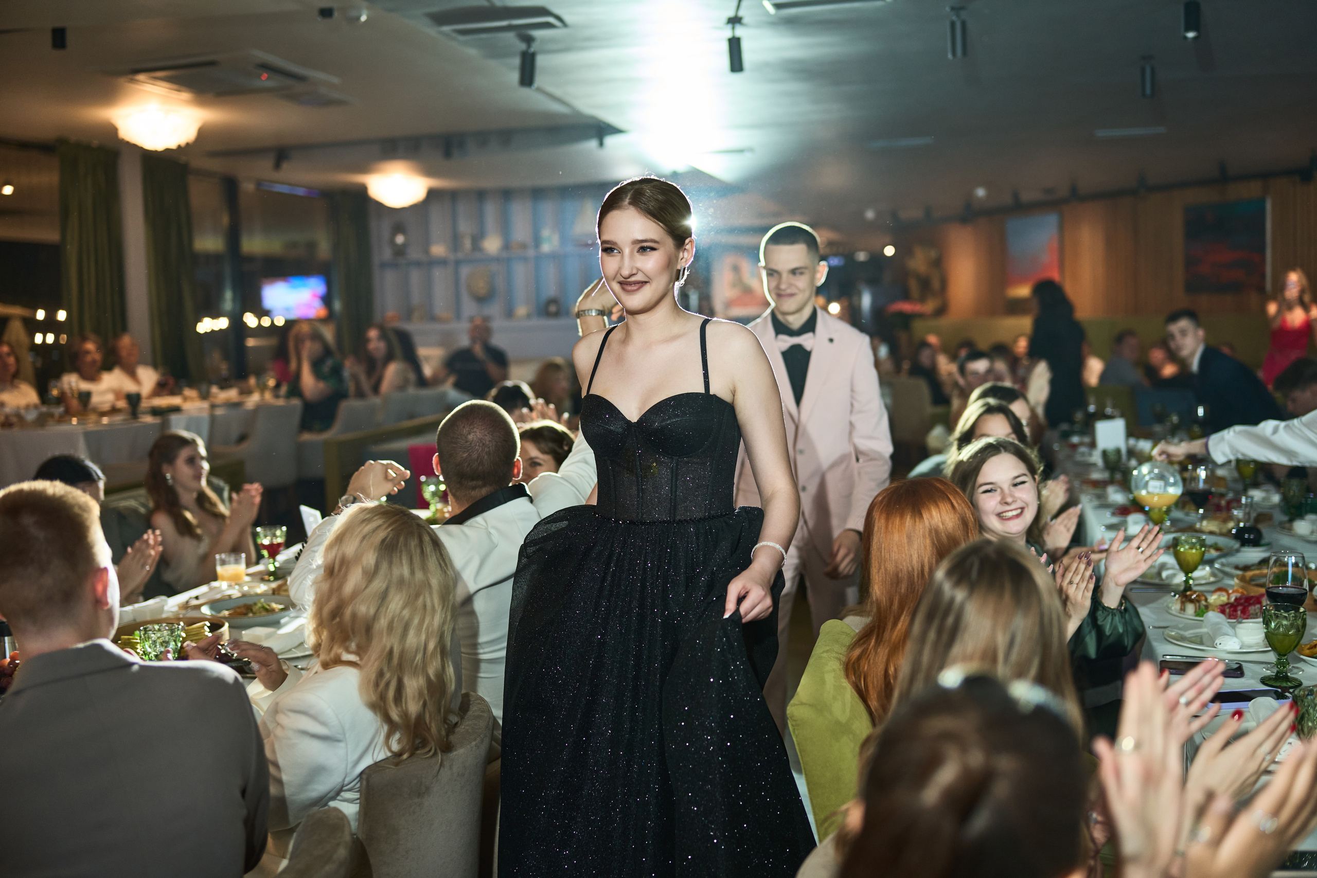 Выпускной (школа и банкет). Фотограф Олег Сотник