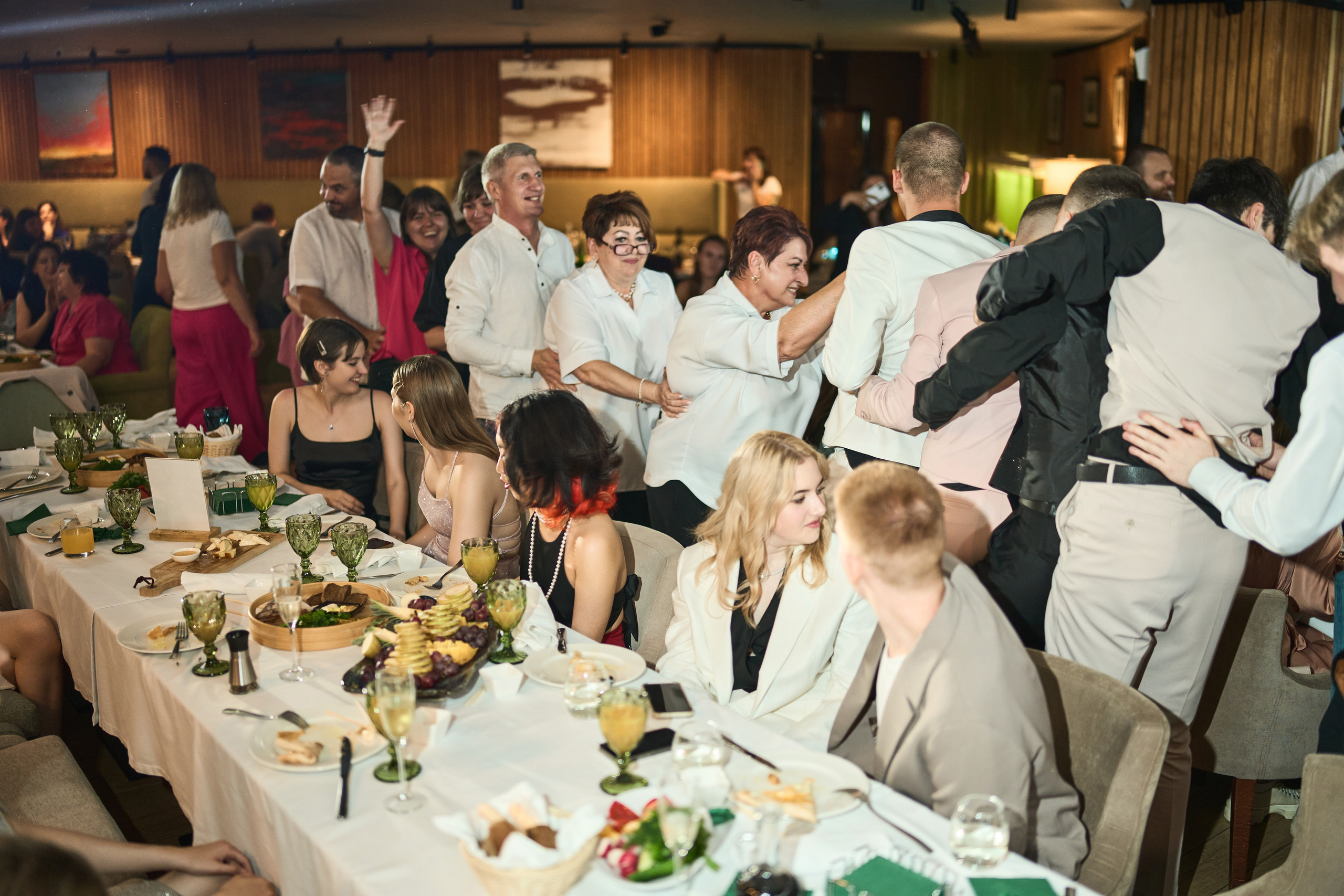 Выпускной (школа и банкет). Фотограф Олег Сотник