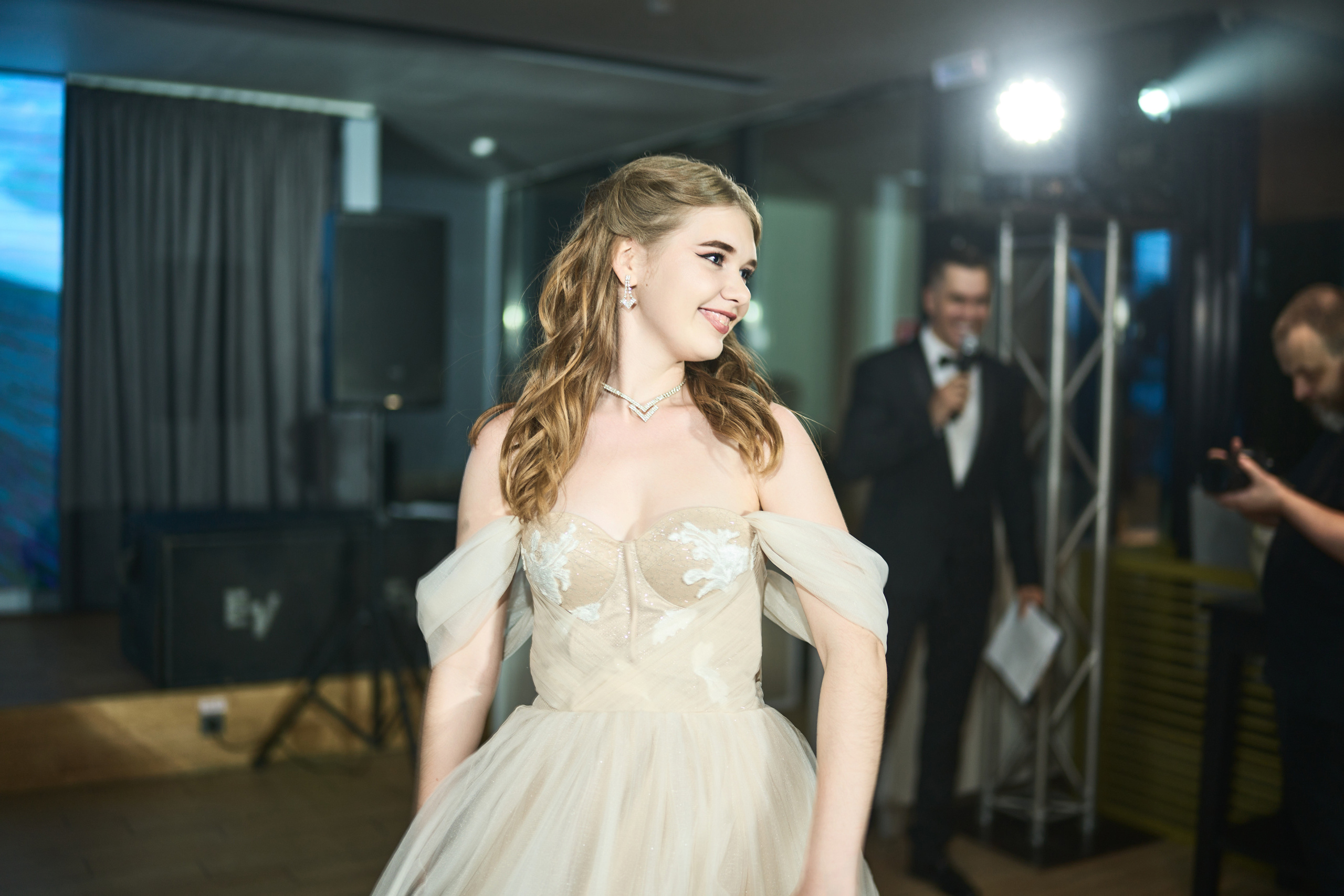 Выпускной (школа и банкет). Фотограф Олег Сотник