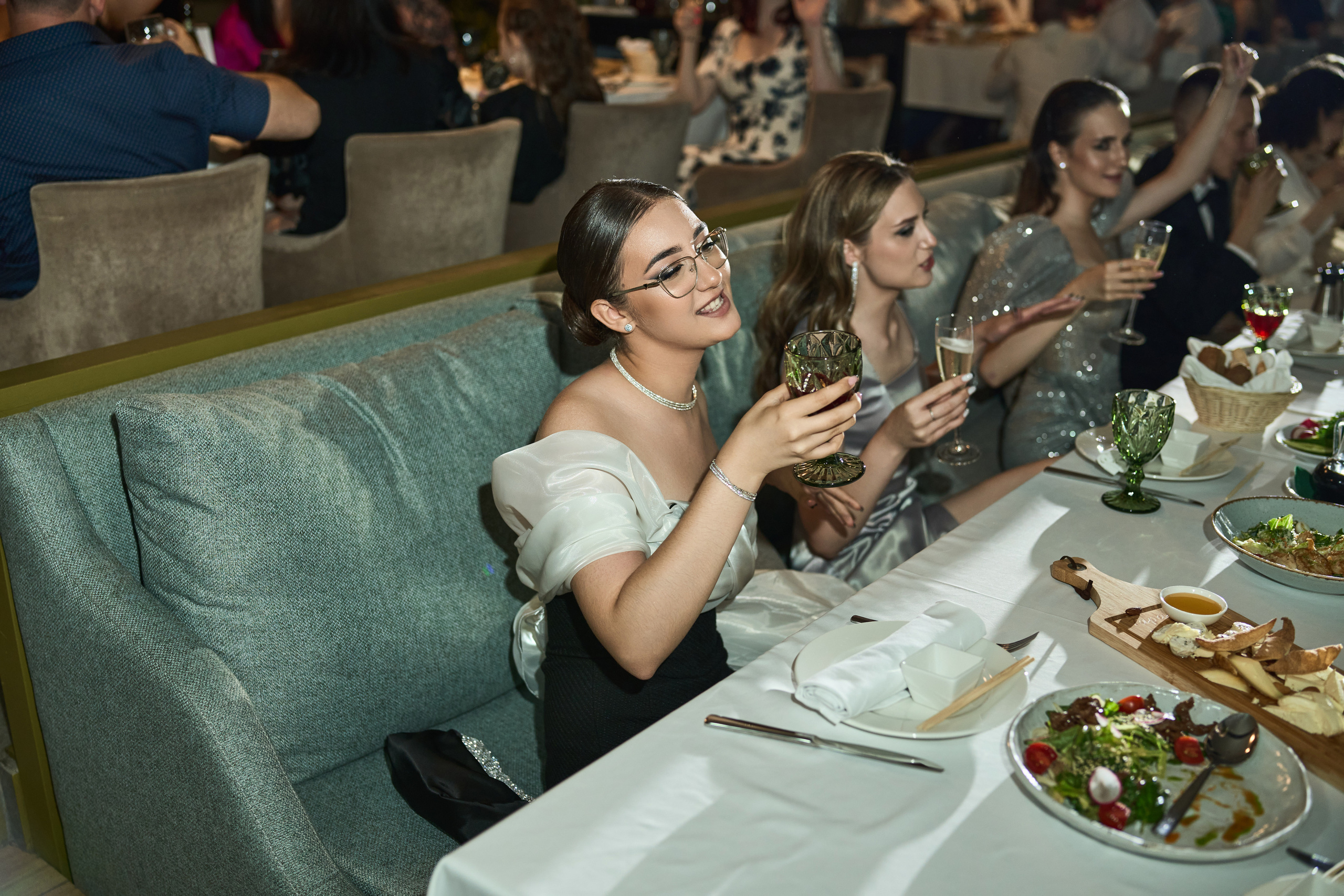 Выпускной (школа и банкет). Фотограф Олег Сотник