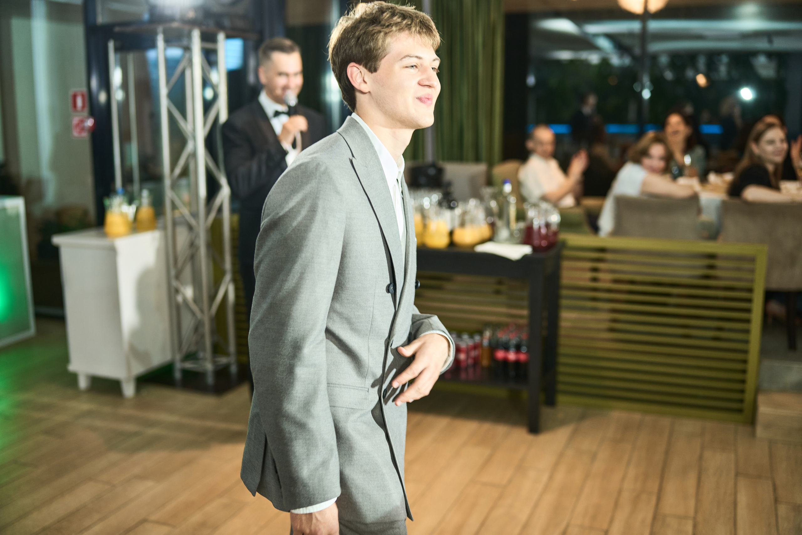 Выпускной (школа и банкет). Фотограф Олег Сотник