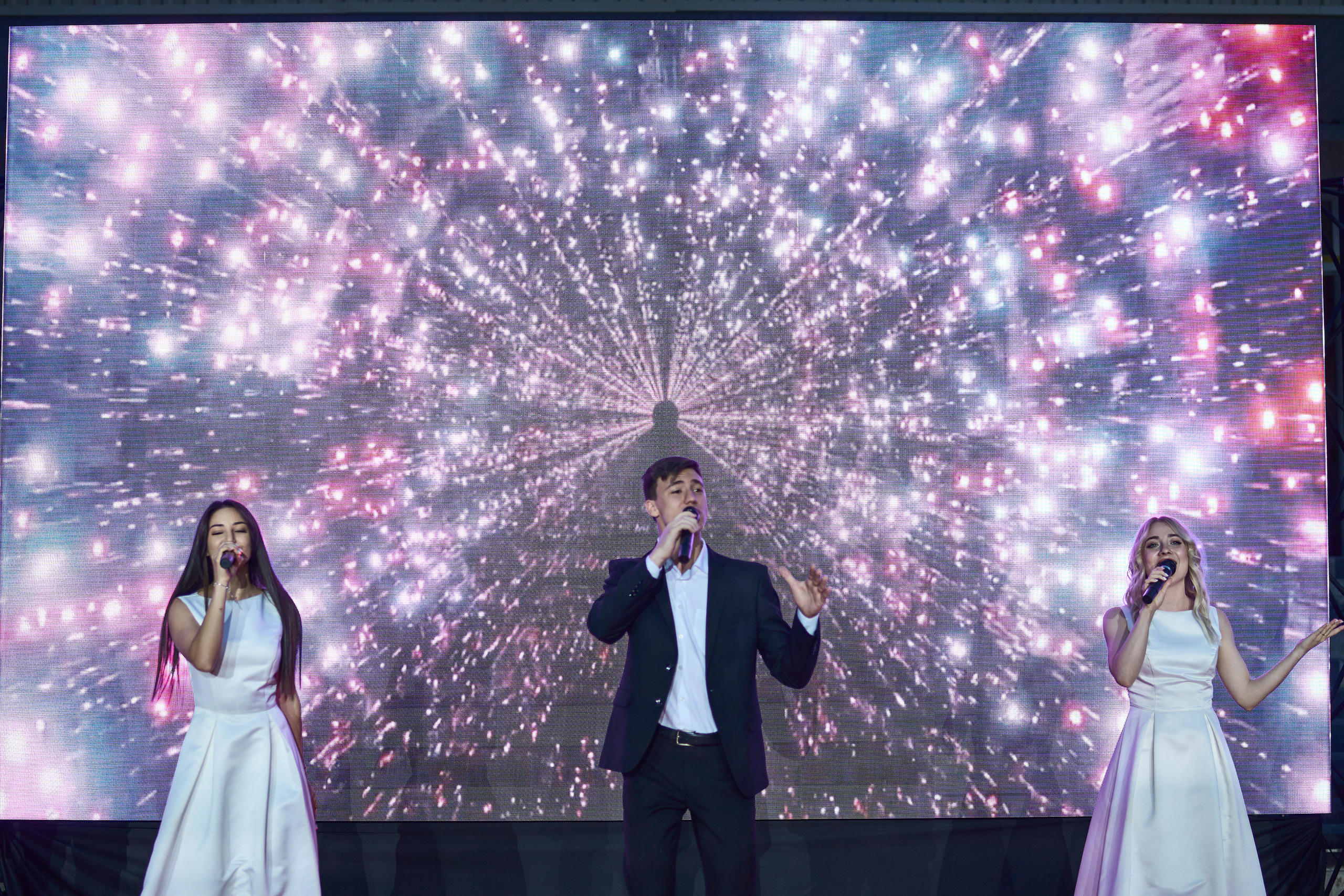 Выпускной (школа и банкет). Фотограф Олег Сотник