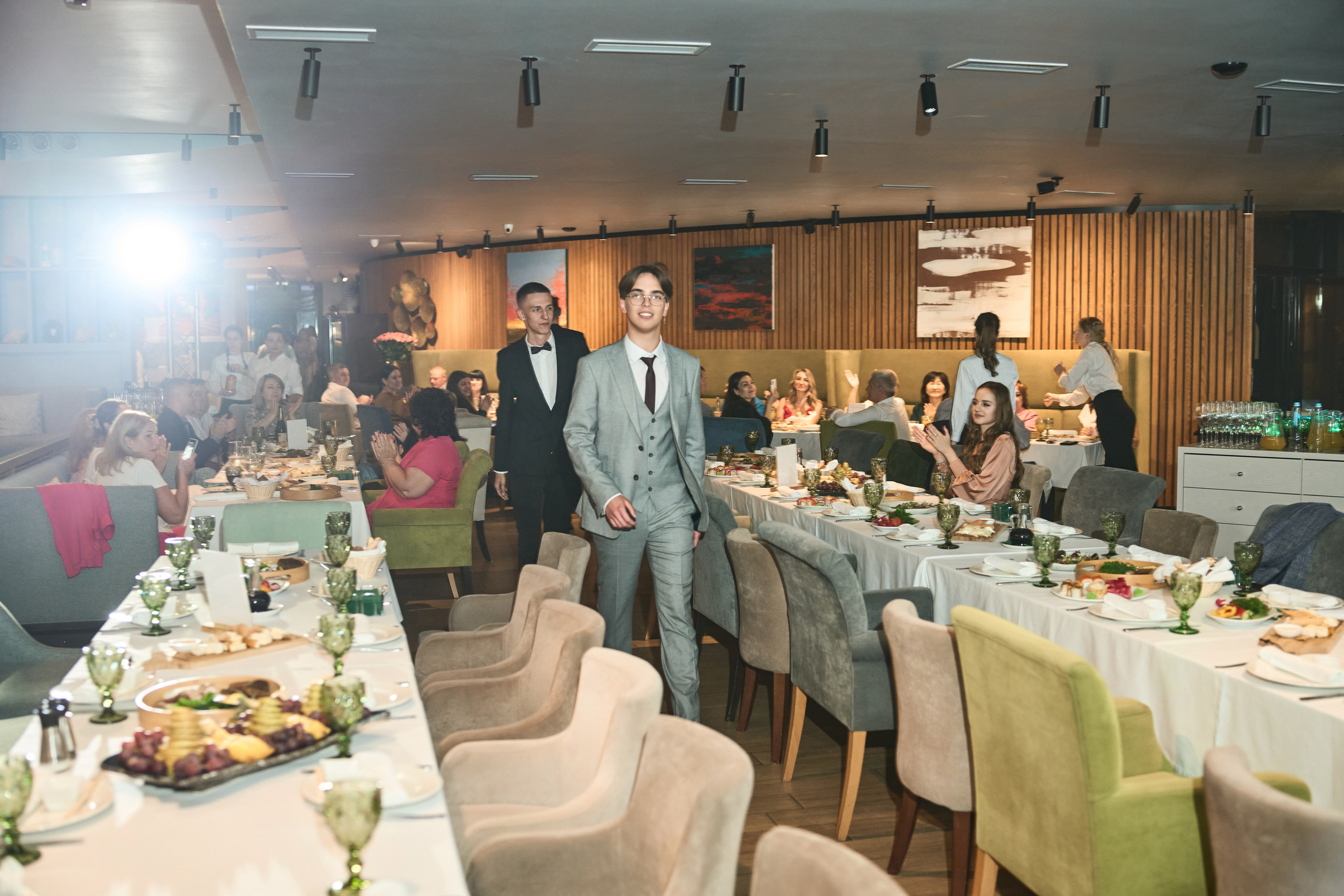 Выпускной (школа и банкет). Фотограф Олег Сотник