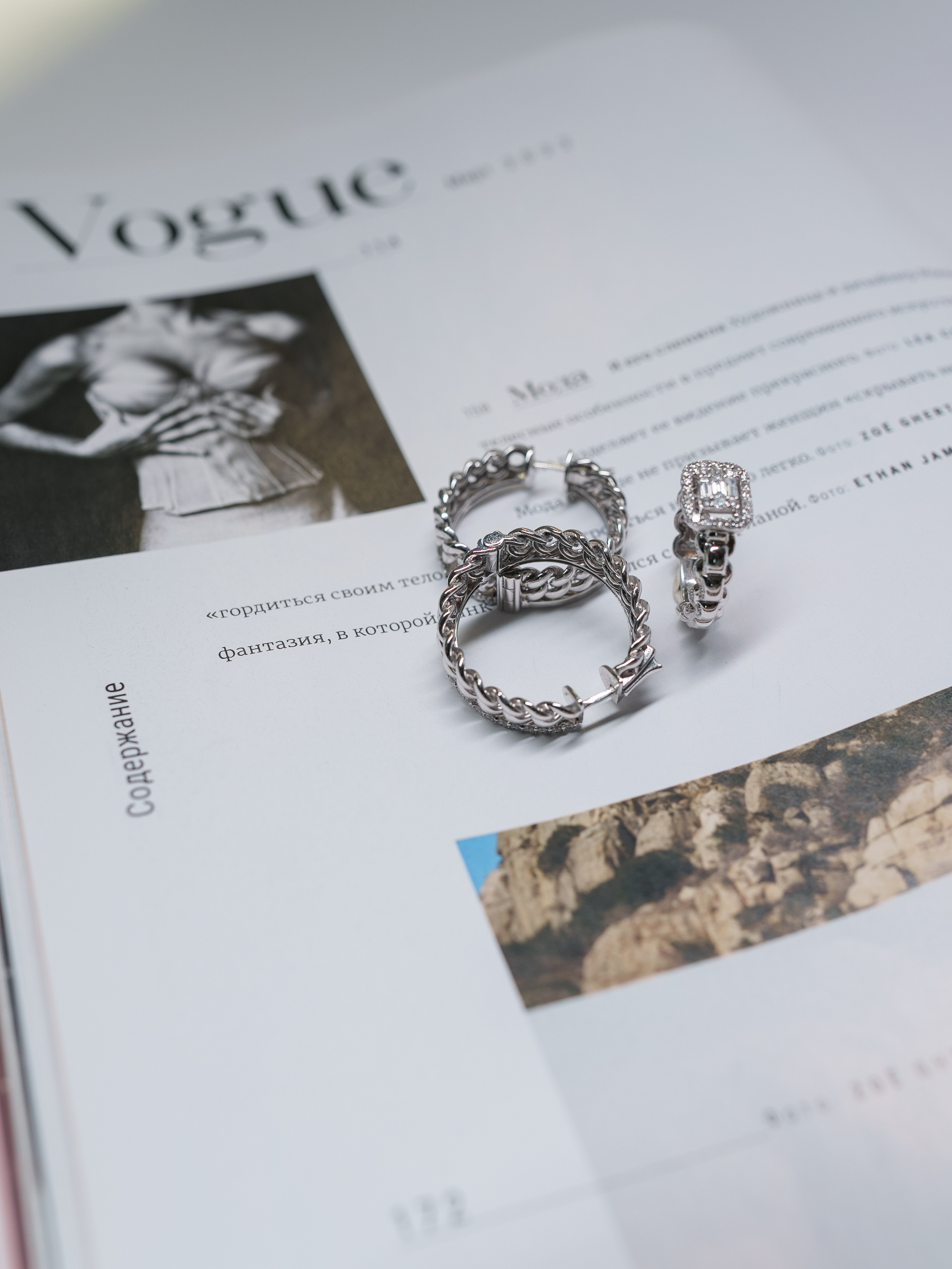 Предметная съемка ювелирных изделий для «Roberto bravo». Фотограф Олег Сотник