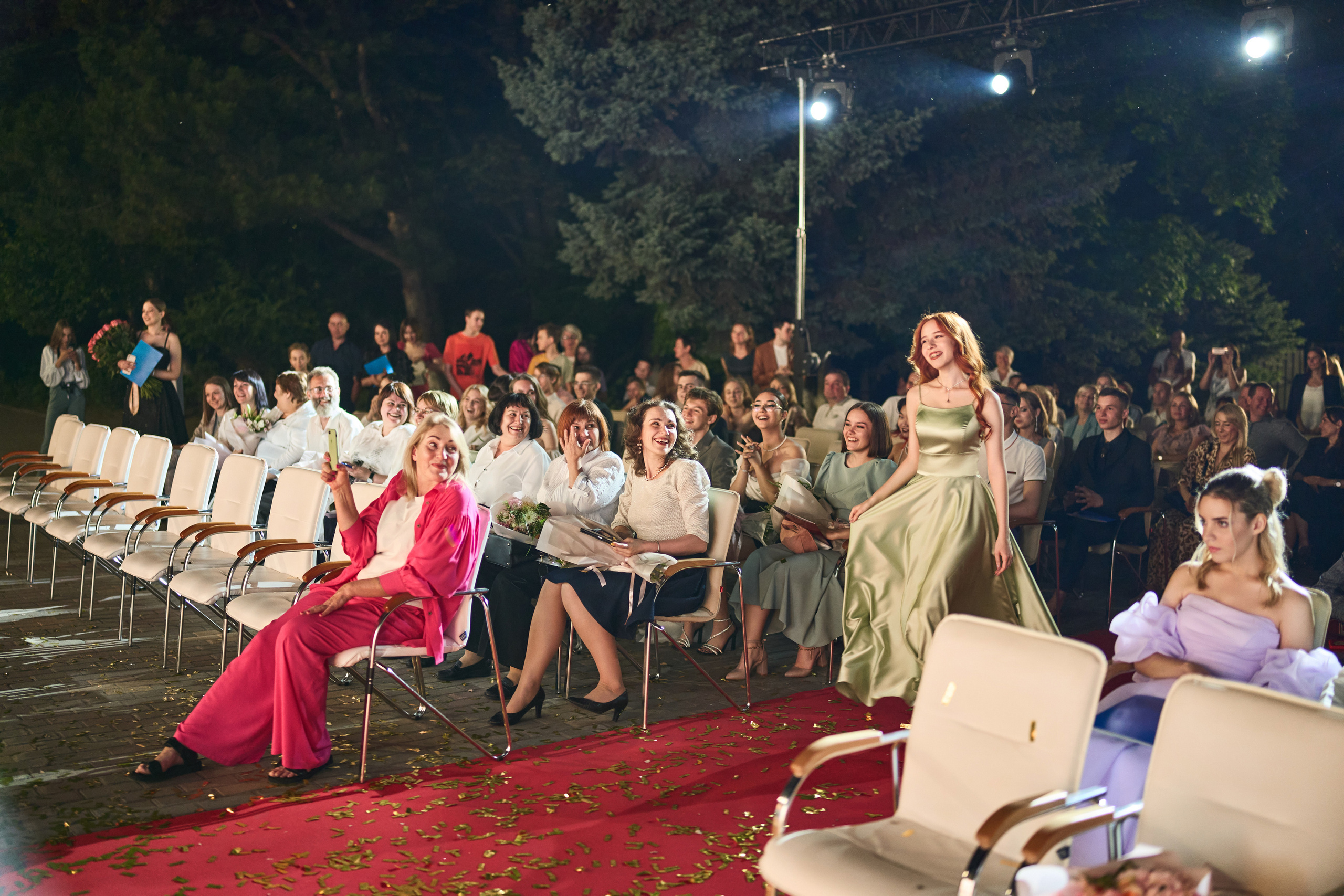 Выпускной (школа и банкет). Фотограф Олег Сотник