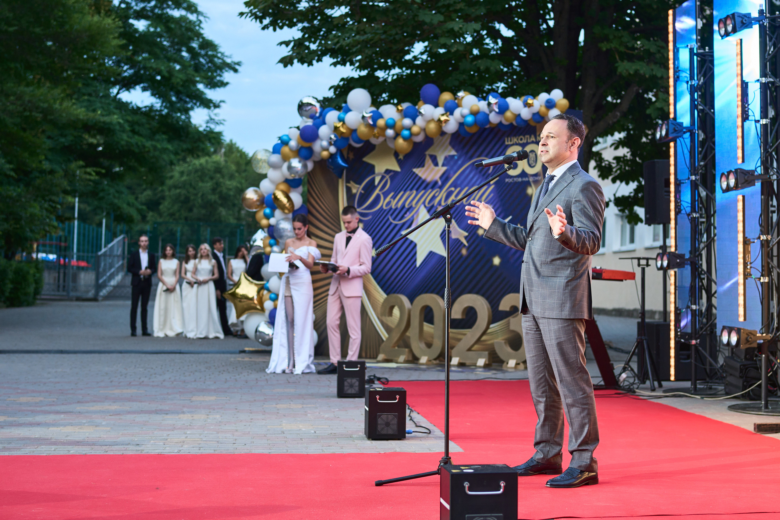 Выпускной (школа и банкет). Фотограф Олег Сотник