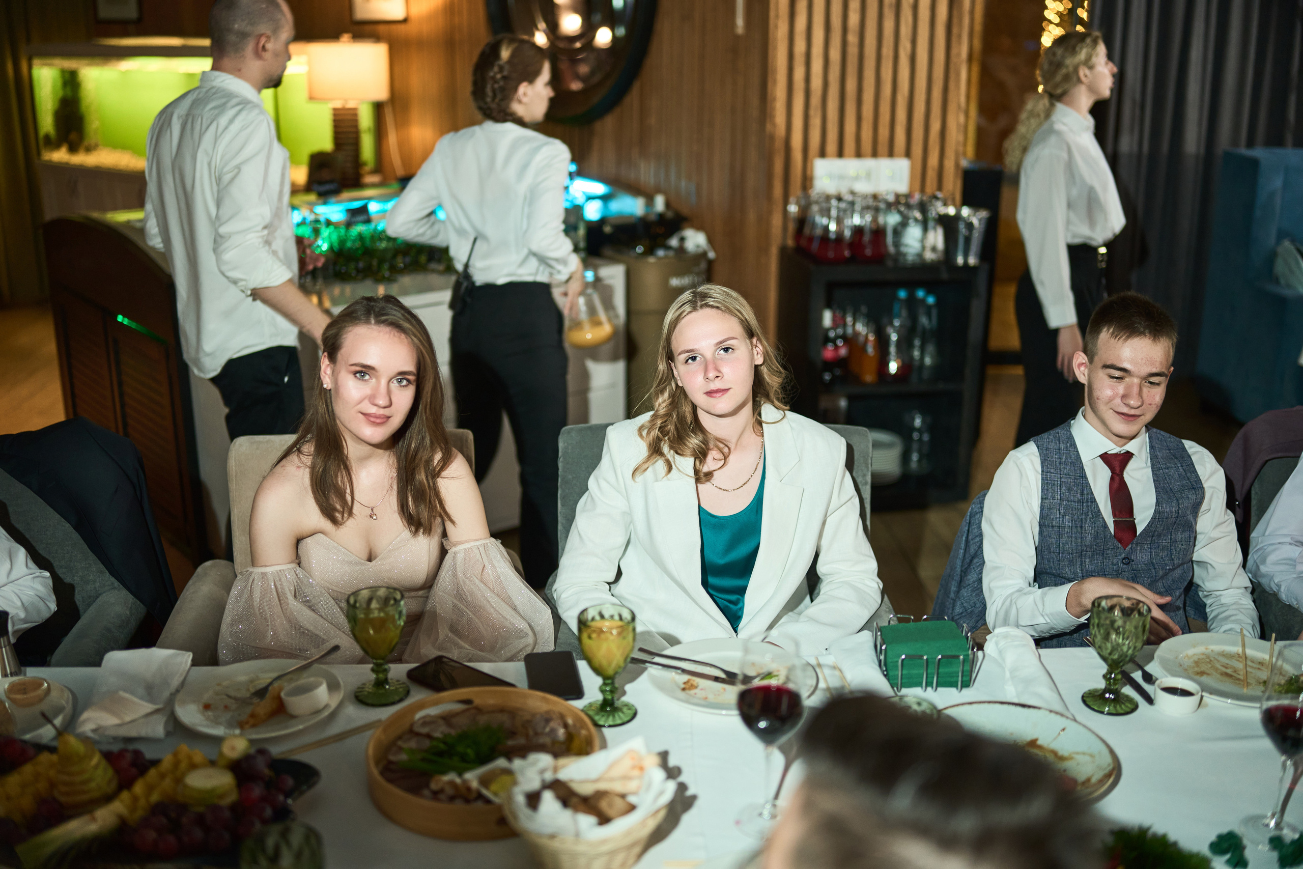 Выпускной (школа и банкет). Фотограф Олег Сотник