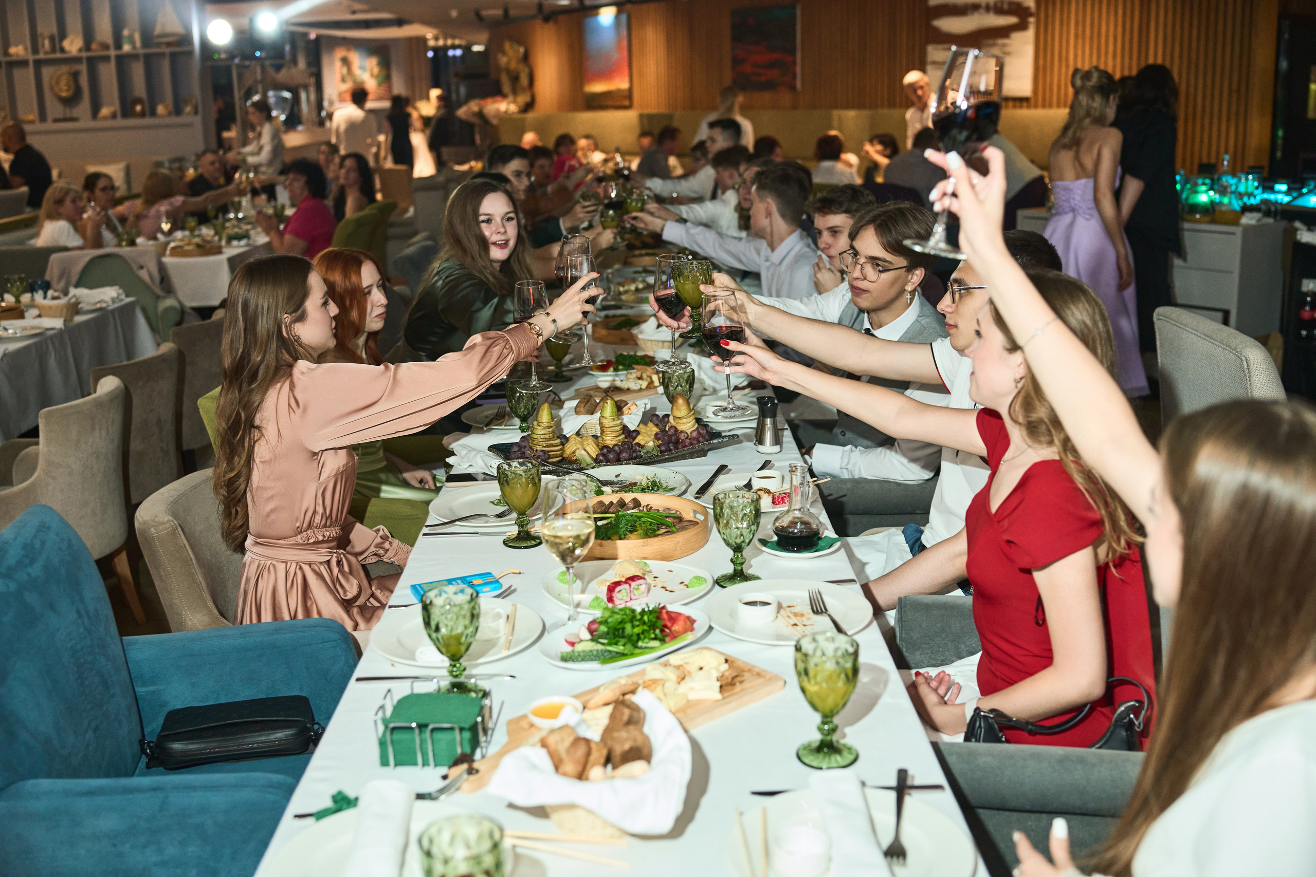 Выпускной (школа и банкет). Фотограф Олег Сотник