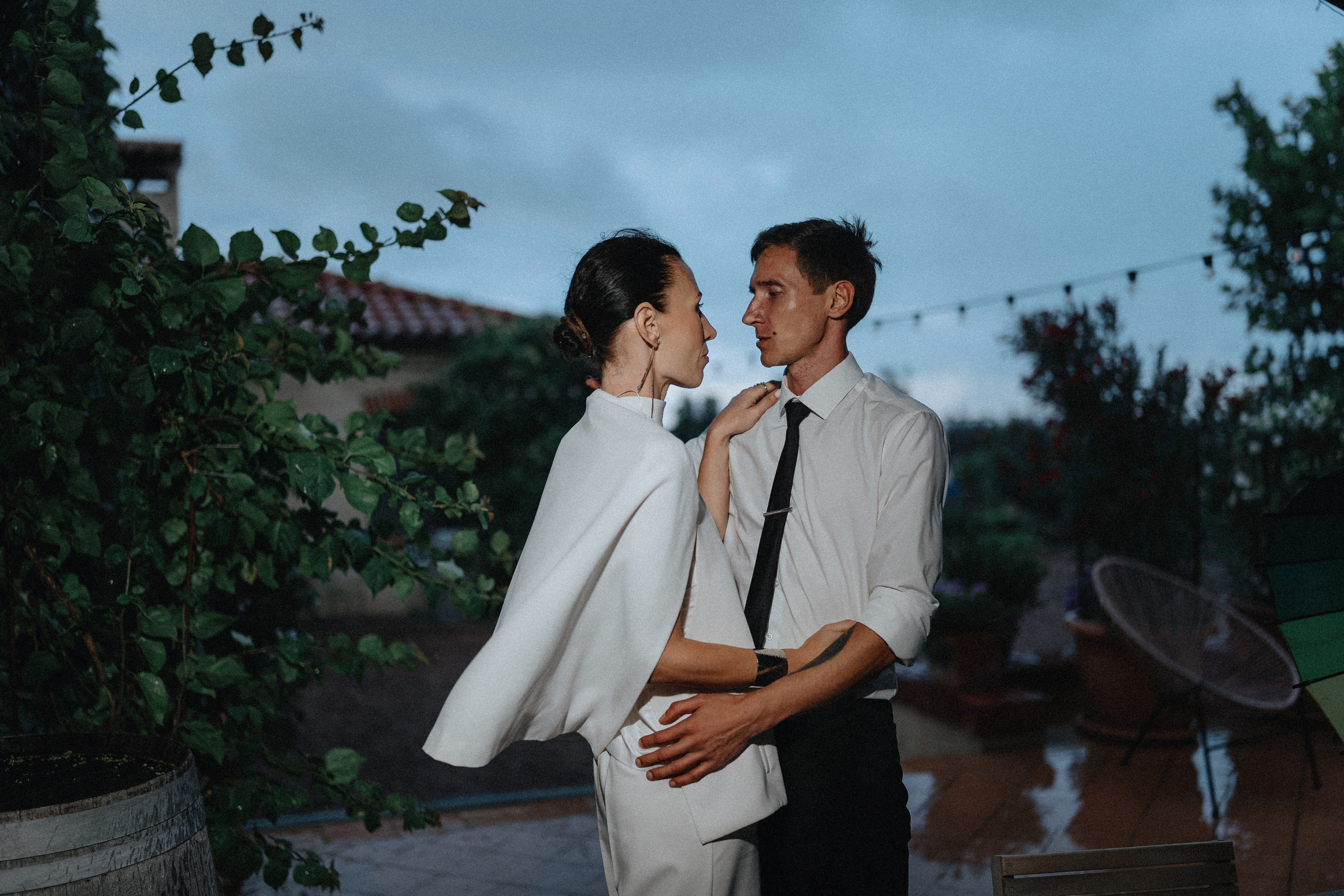 Свадебная прогулка на винодельне. Фотограф Олег Сотник