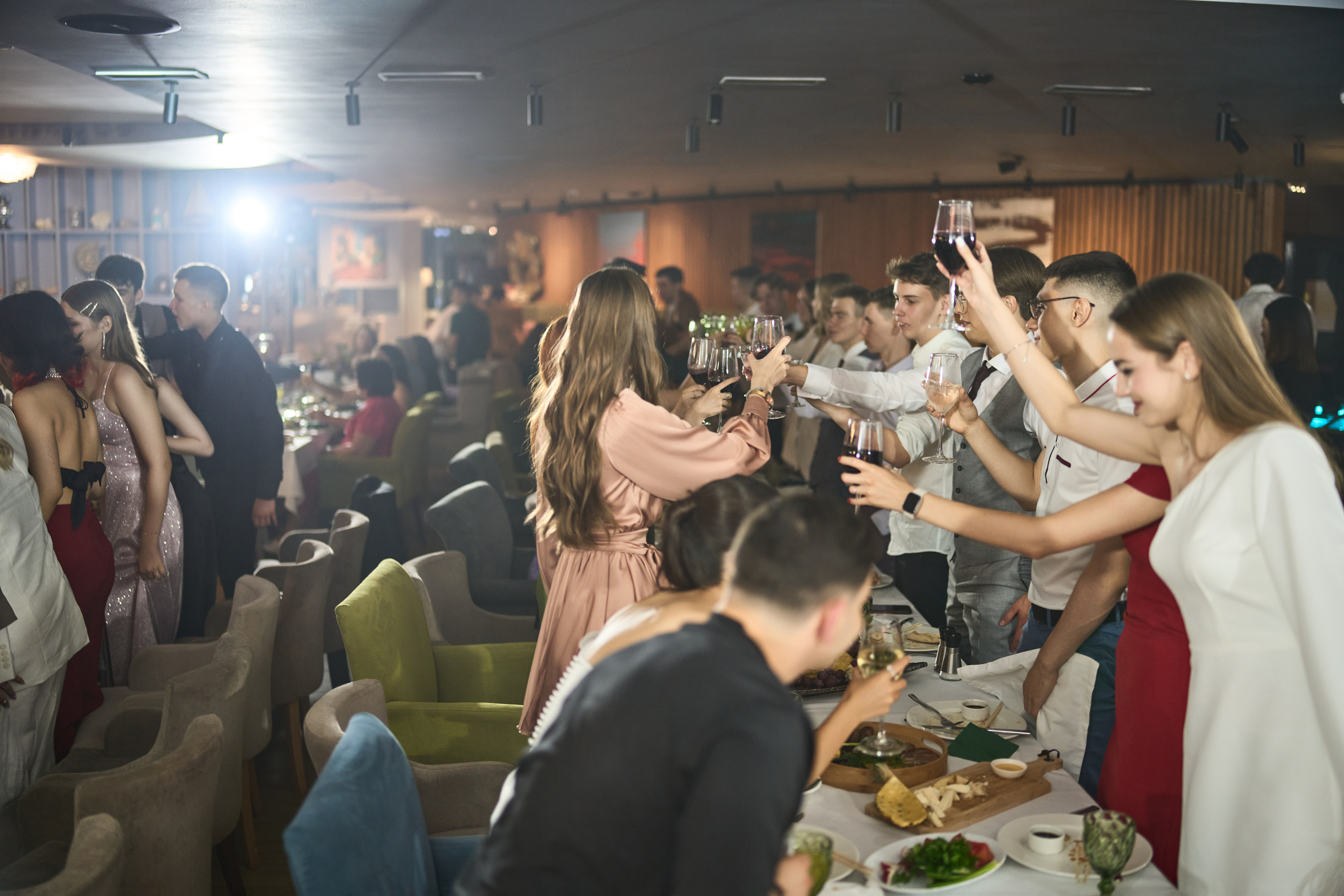 Выпускной (школа и банкет). Фотограф Олег Сотник