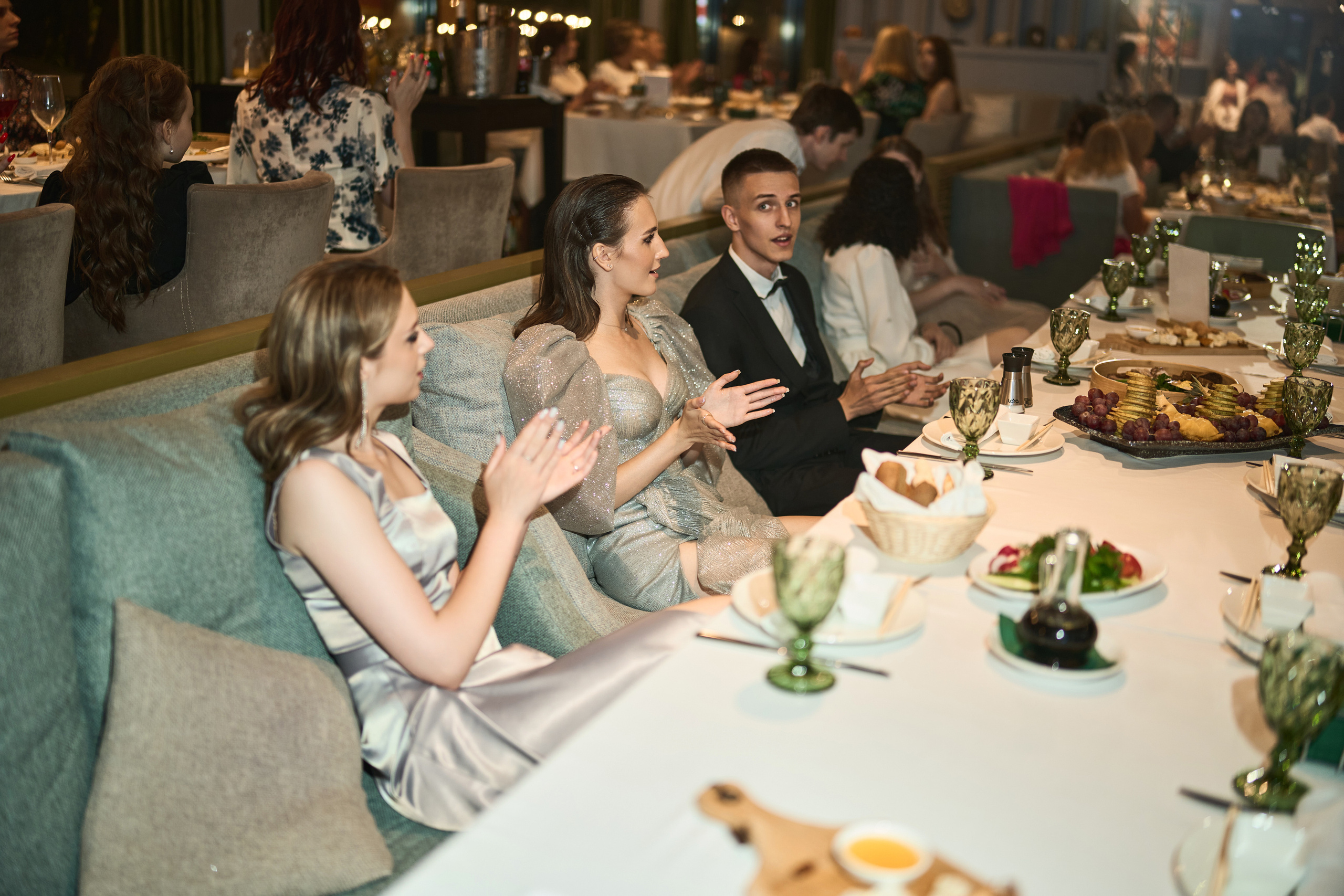 Выпускной (школа и банкет). Фотограф Олег Сотник