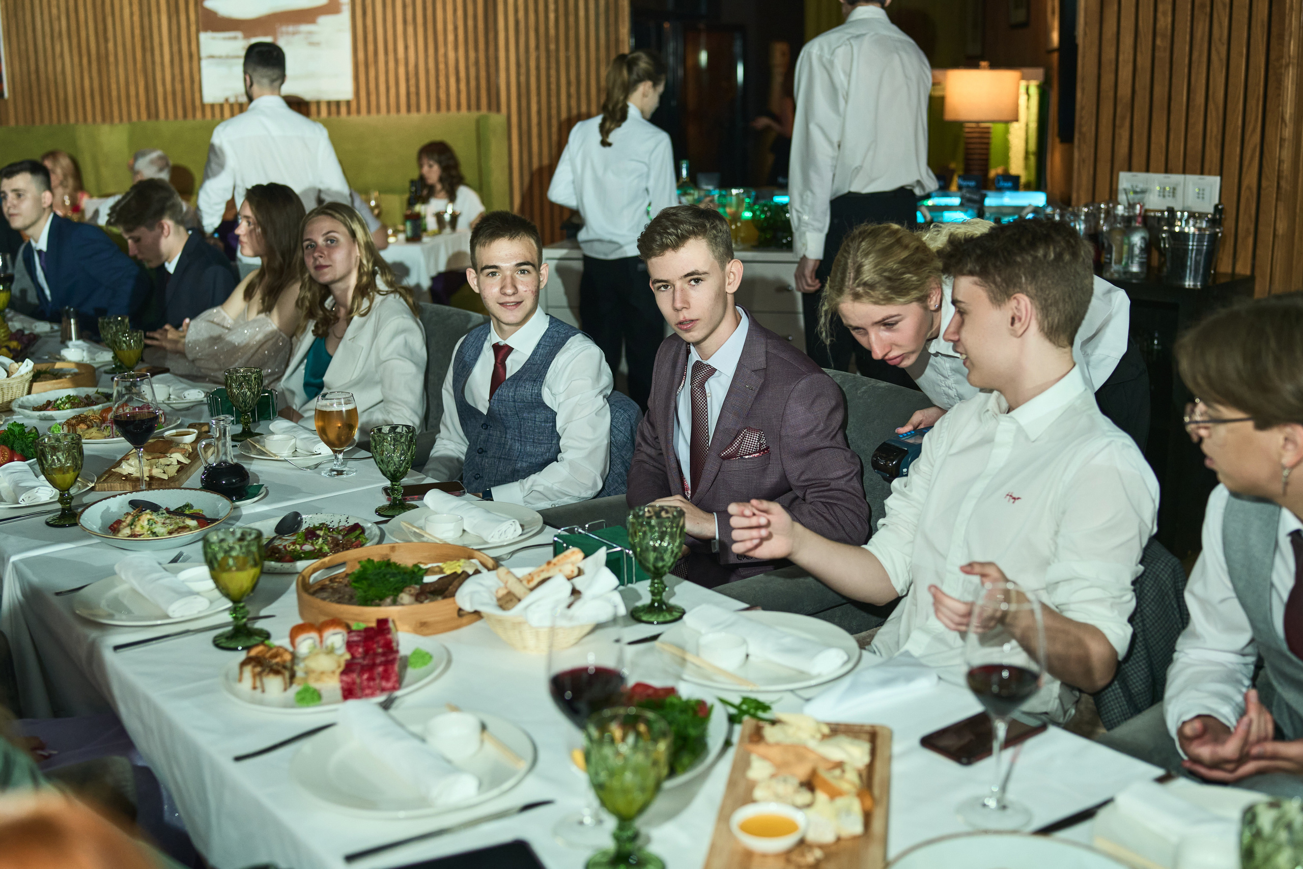 Выпускной (школа и банкет). Фотограф Олег Сотник