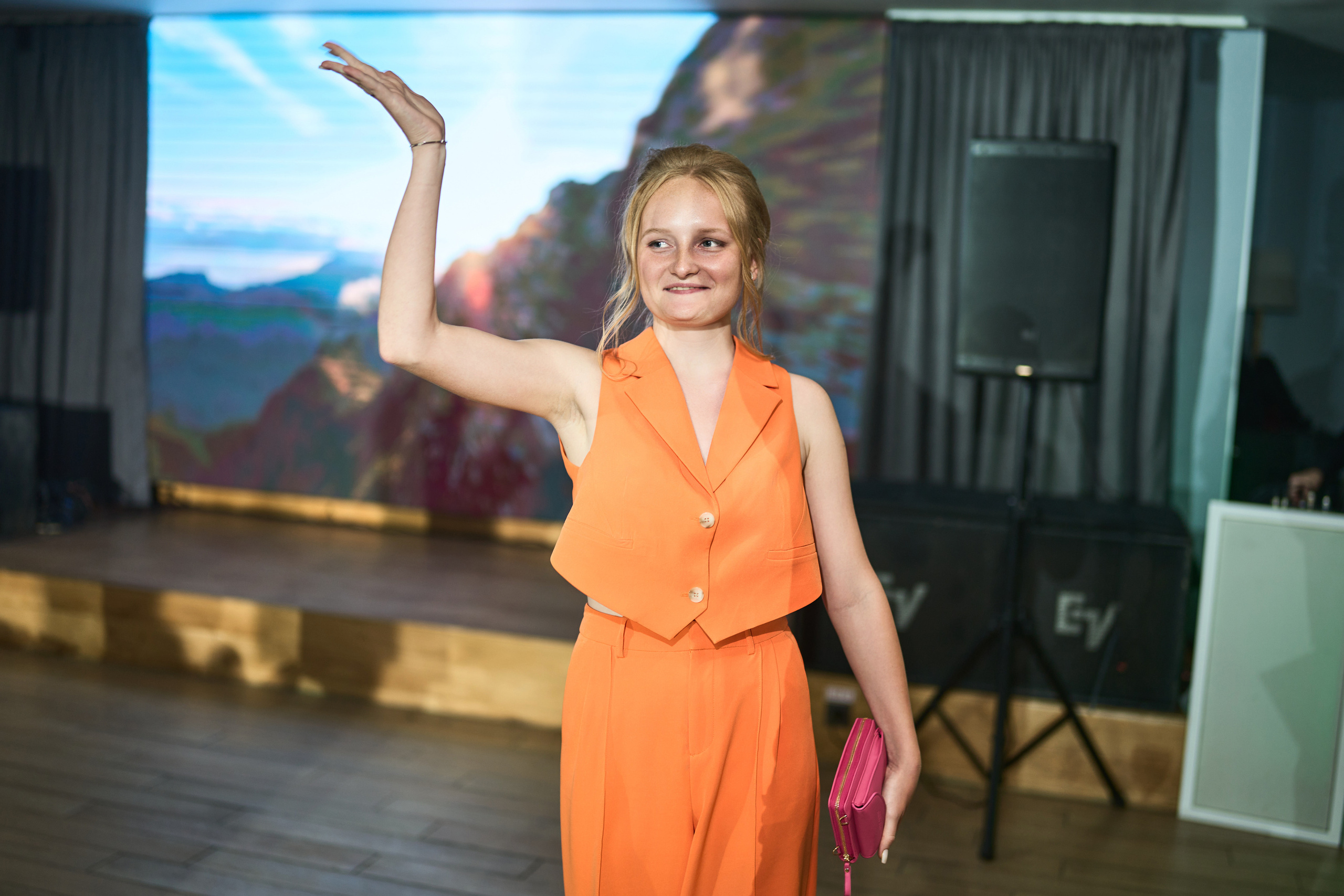 Выпускной (школа и банкет). Фотограф Олег Сотник