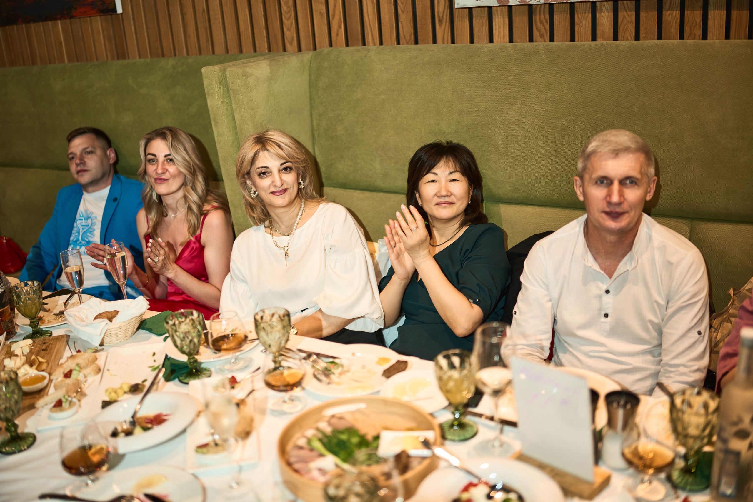 Выпускной (школа и банкет). Фотограф Олег Сотник