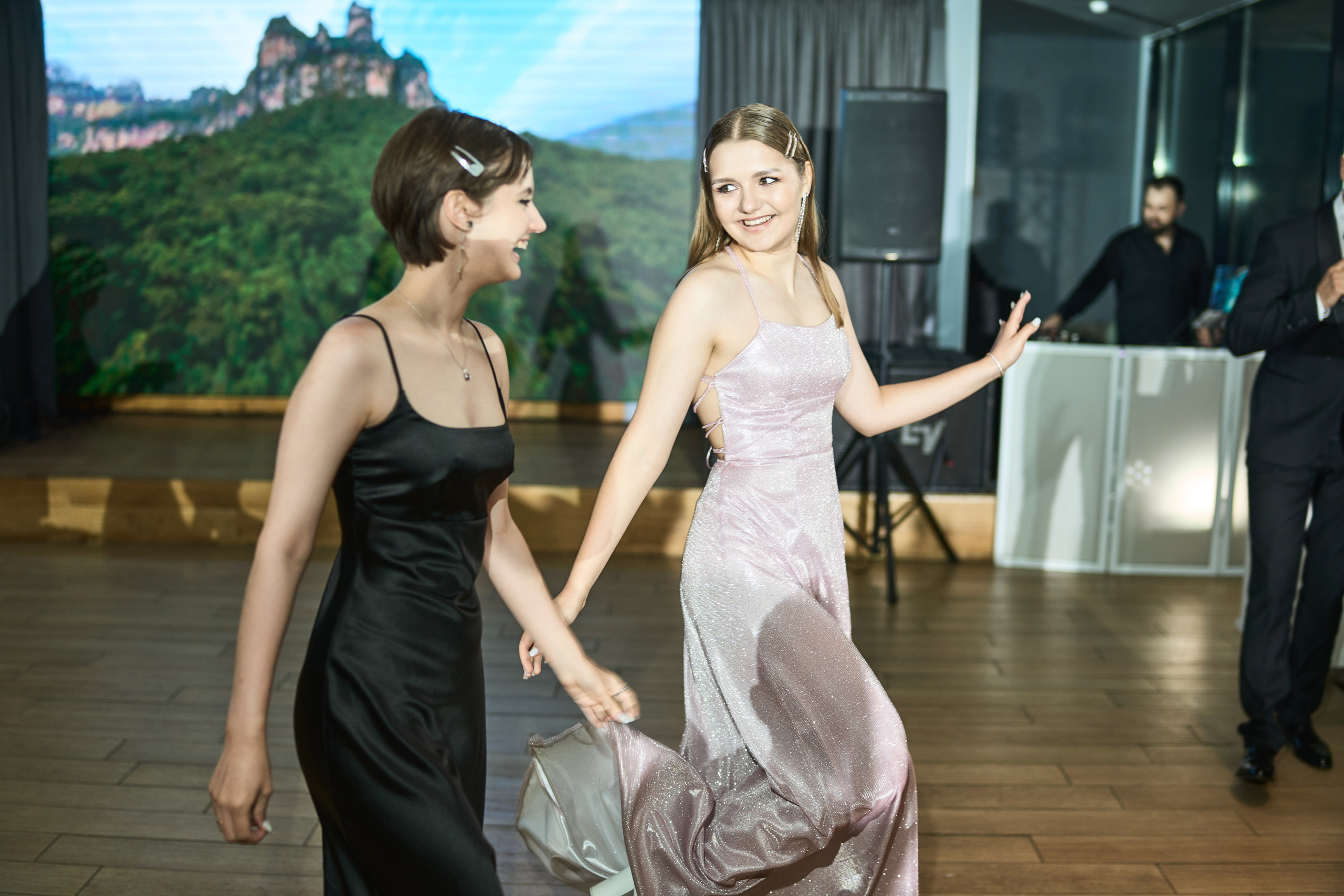 Выпускной (школа и банкет). Фотограф Олег Сотник