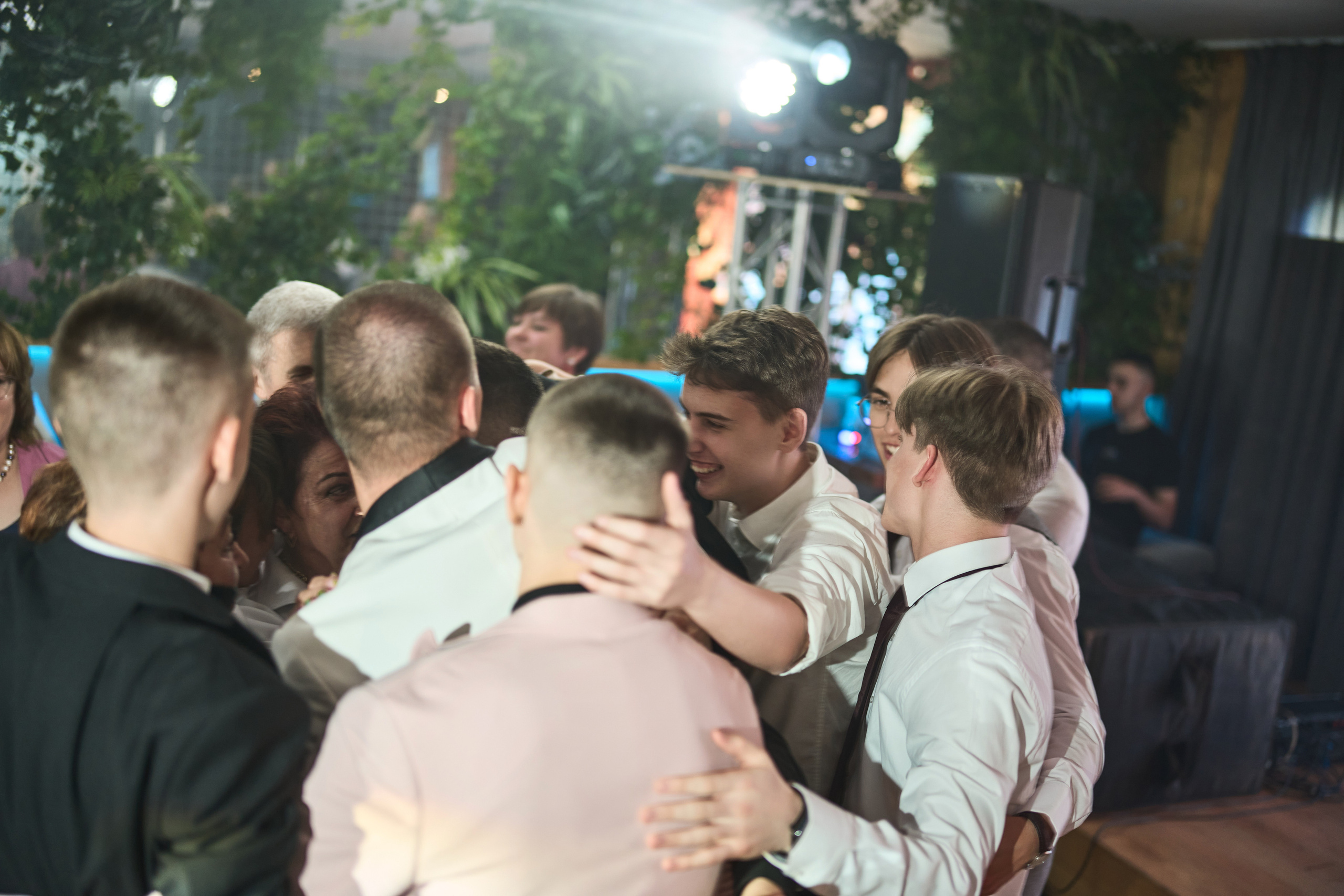 Выпускной (школа и банкет). Фотограф Олег Сотник