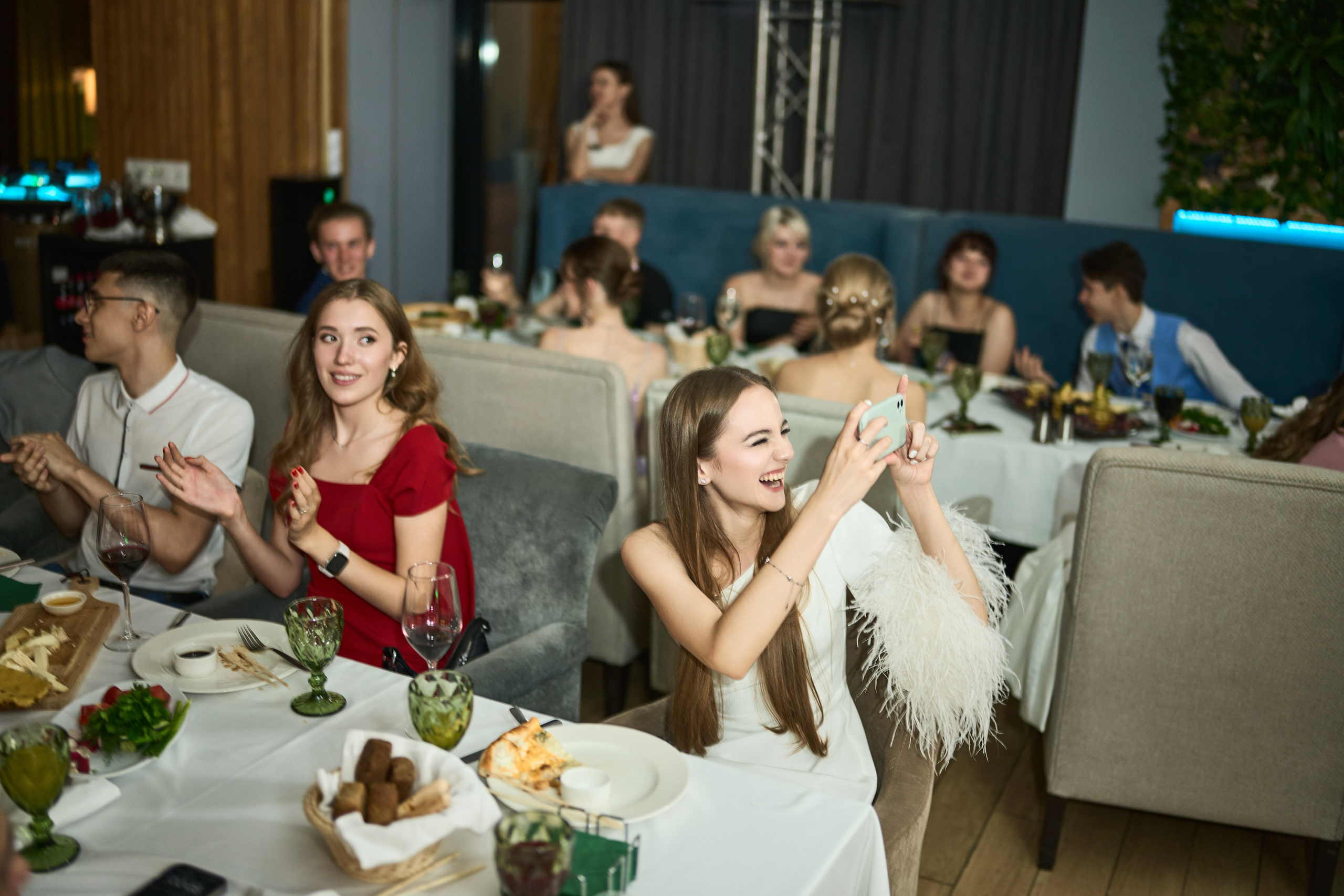 Выпускной (школа и банкет). Фотограф Олег Сотник