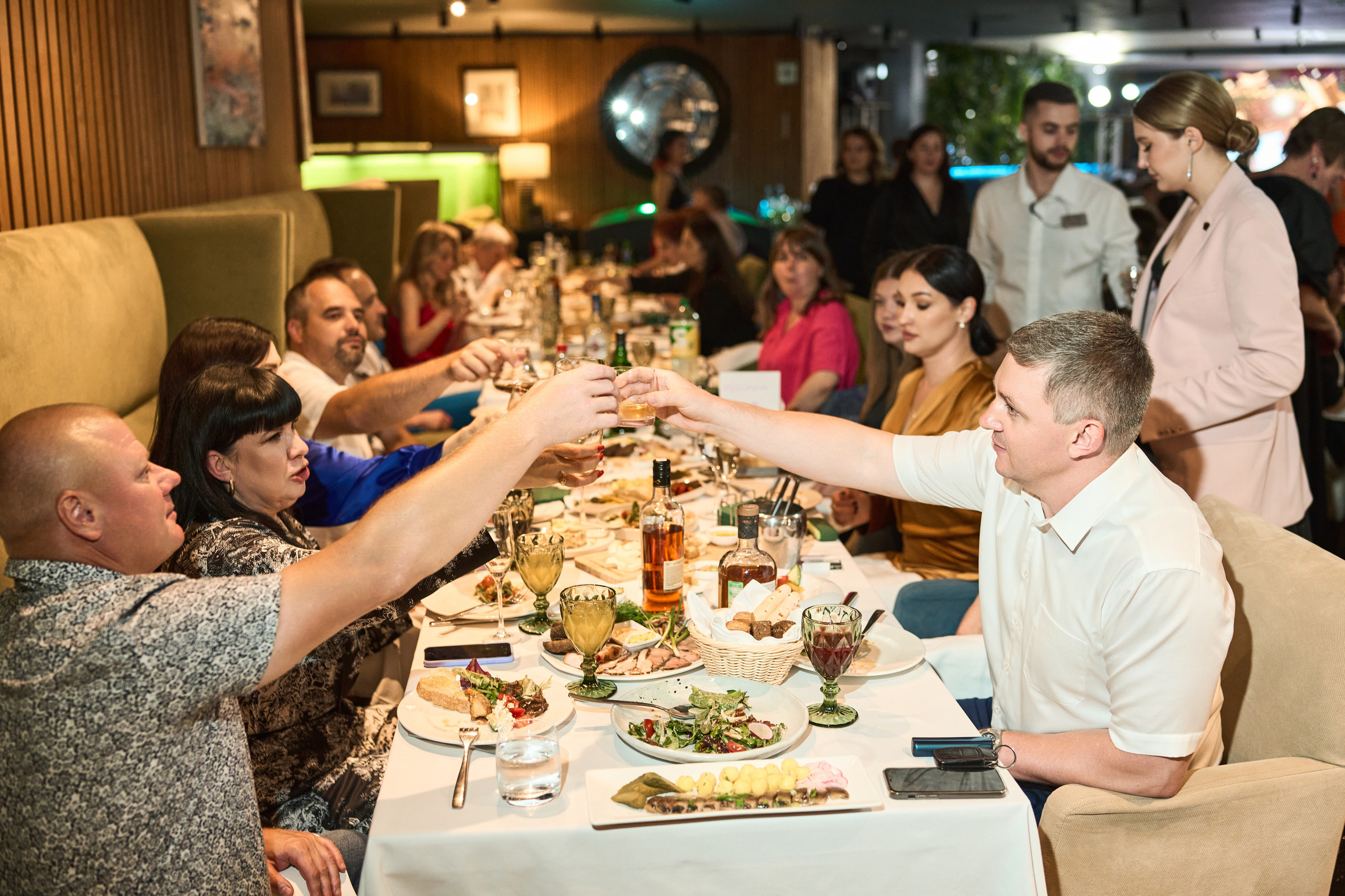Выпускной (школа и банкет). Фотограф Олег Сотник