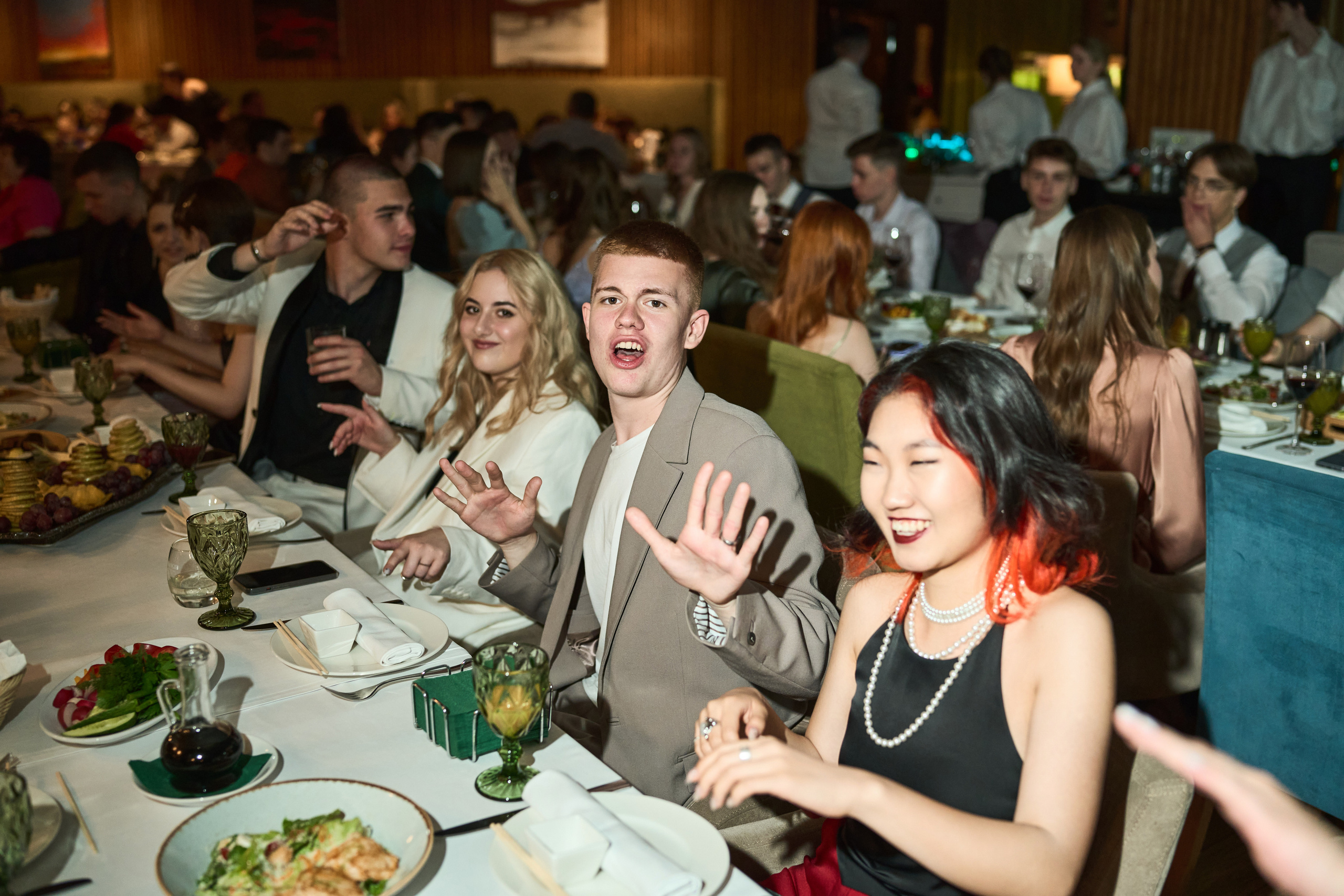 Выпускной (школа и банкет). Фотограф Олег Сотник