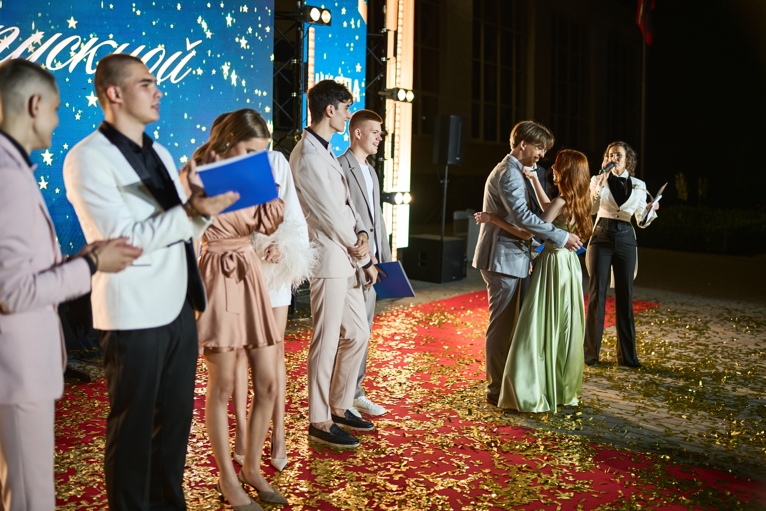 Выпускной (школа и банкет). Фотограф Олег Сотник