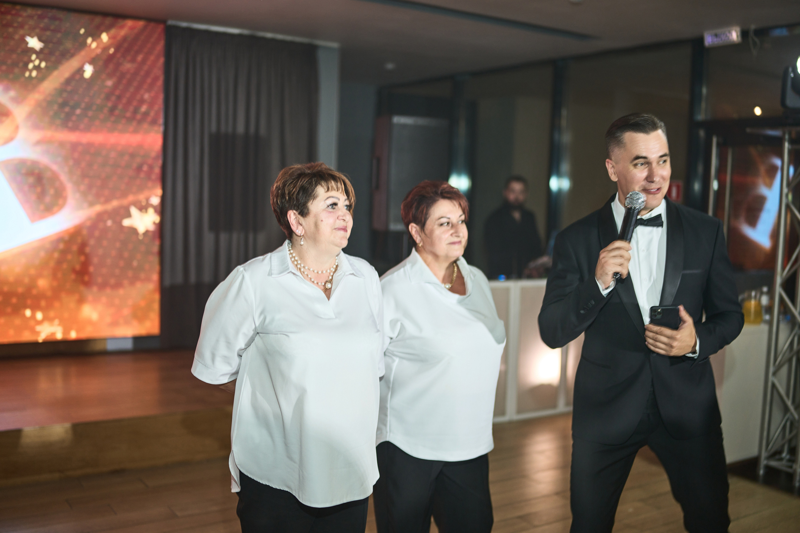 Выпускной (школа и банкет). Фотограф Олег Сотник