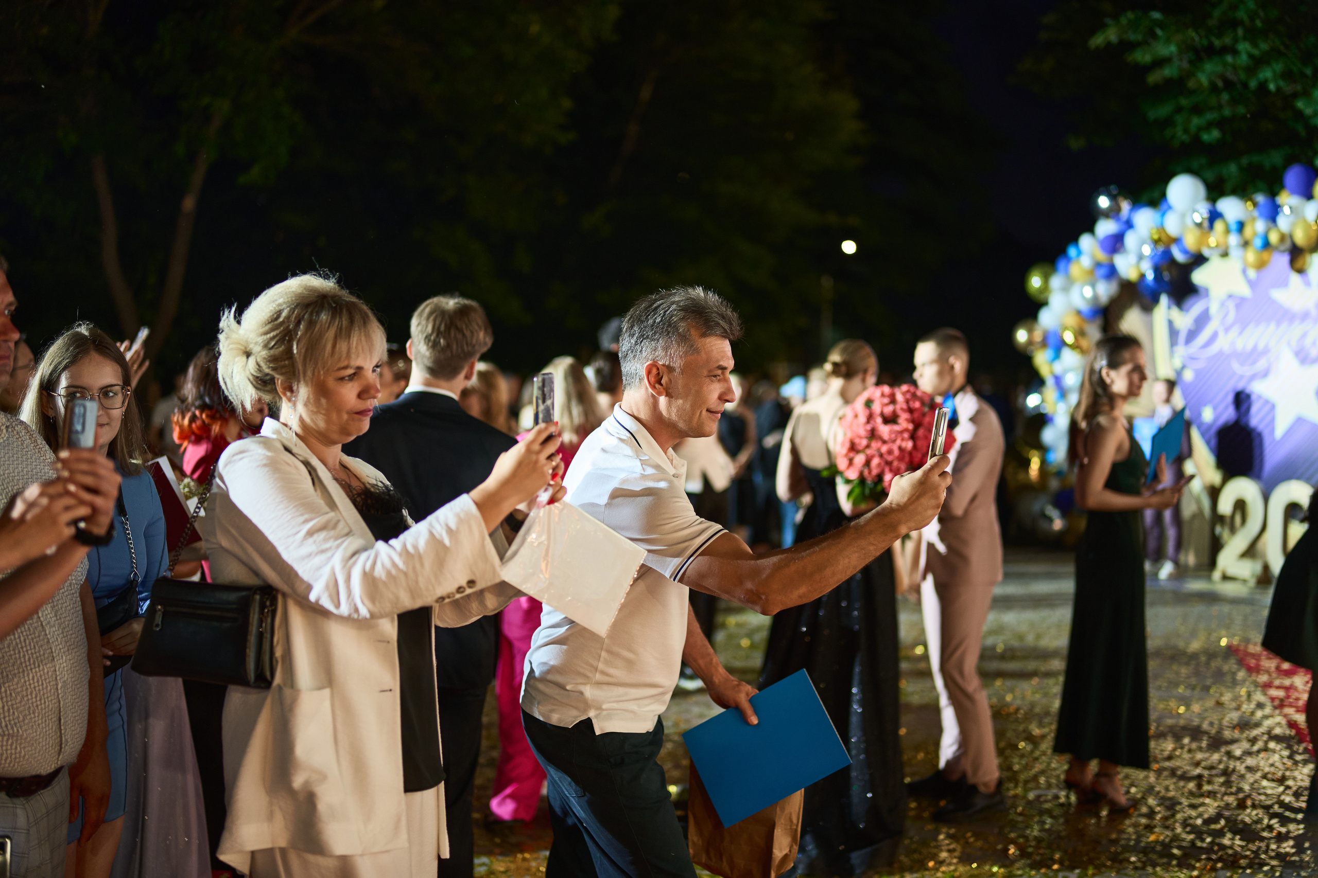 Выпускной (школа и банкет). Фотограф Олег Сотник