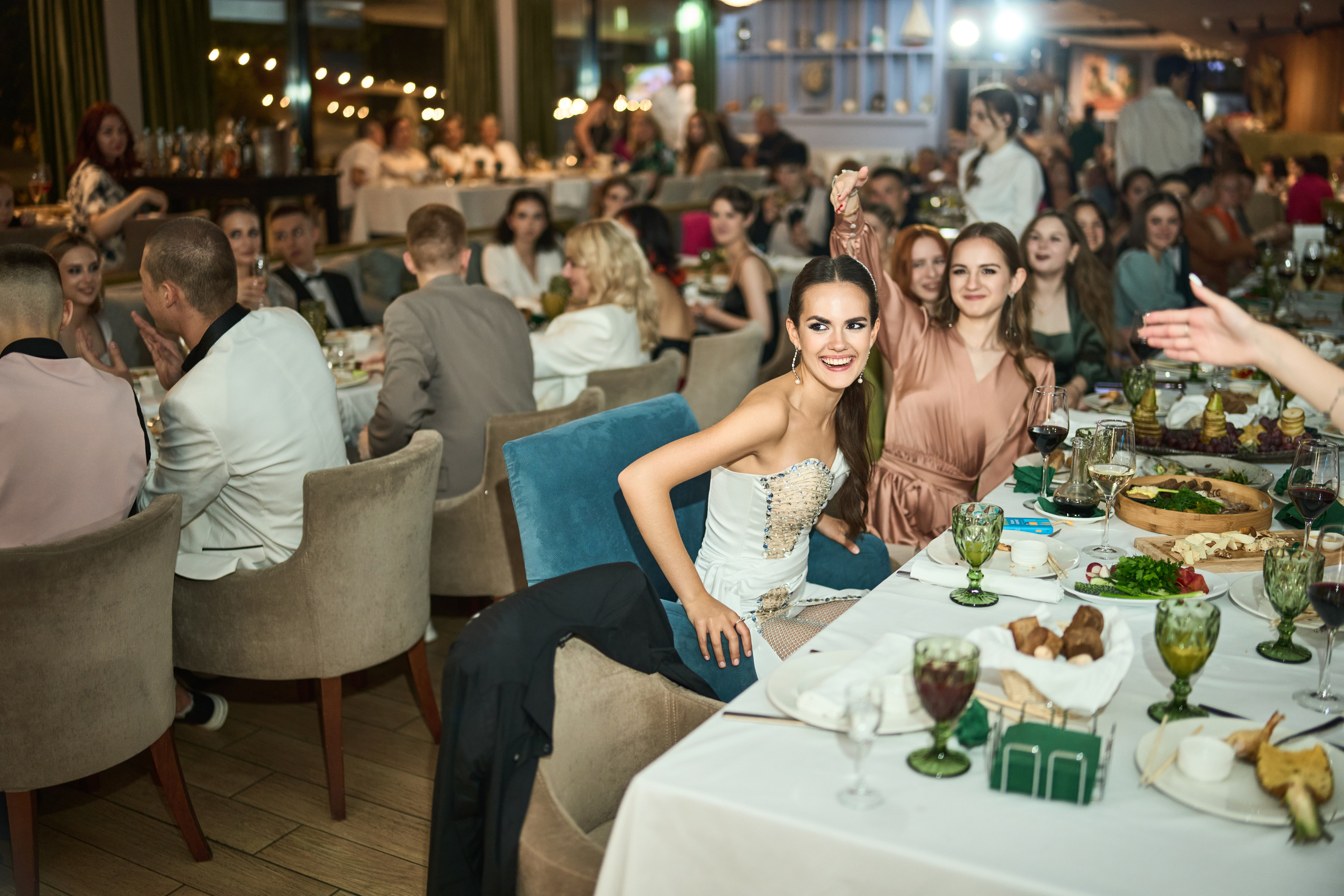 Выпускной (школа и банкет). Фотограф Олег Сотник