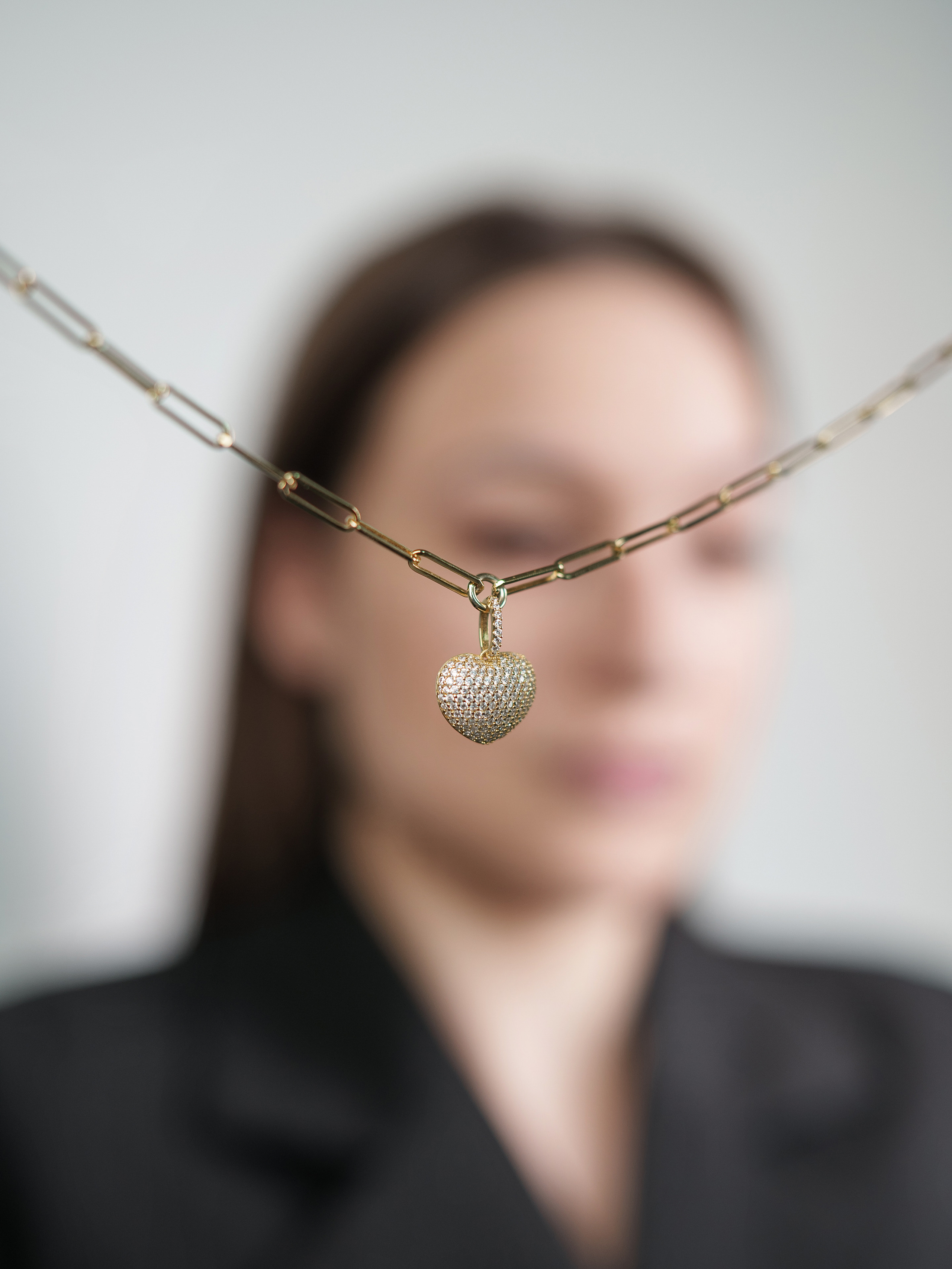 Предметная съемка ювелирных изделий для «Roberto bravo». Фотограф Олег Сотник