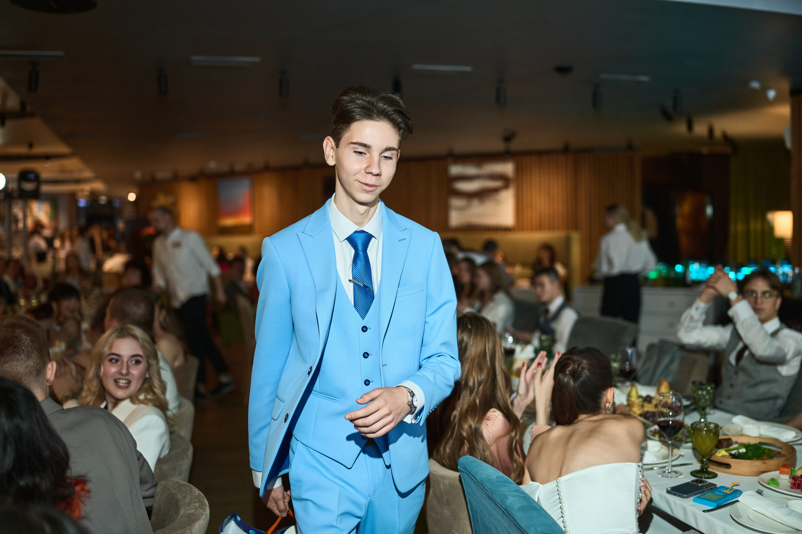 Выпускной (школа и банкет). Фотограф Олег Сотник