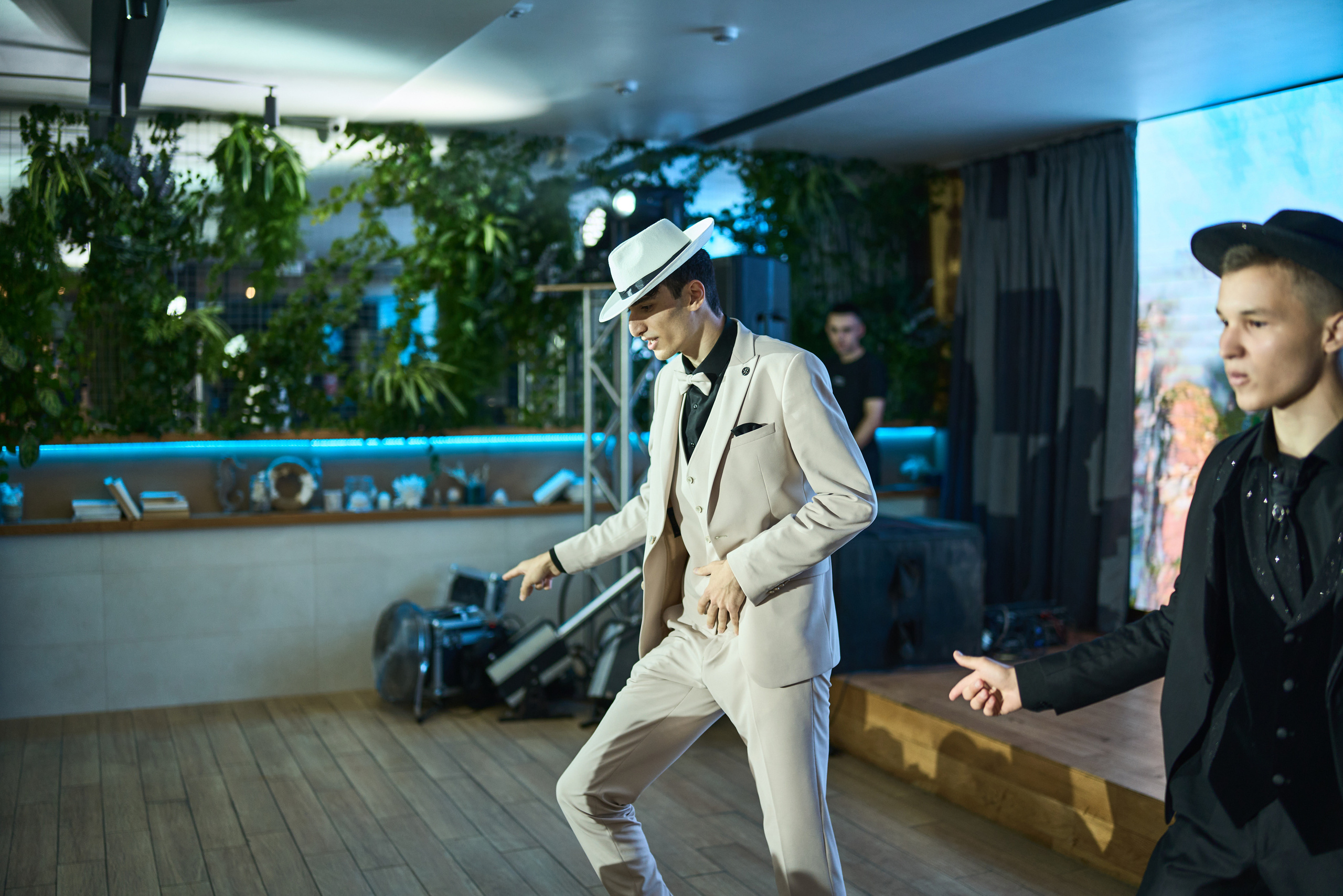 Выпускной (школа и банкет). Фотограф Олег Сотник