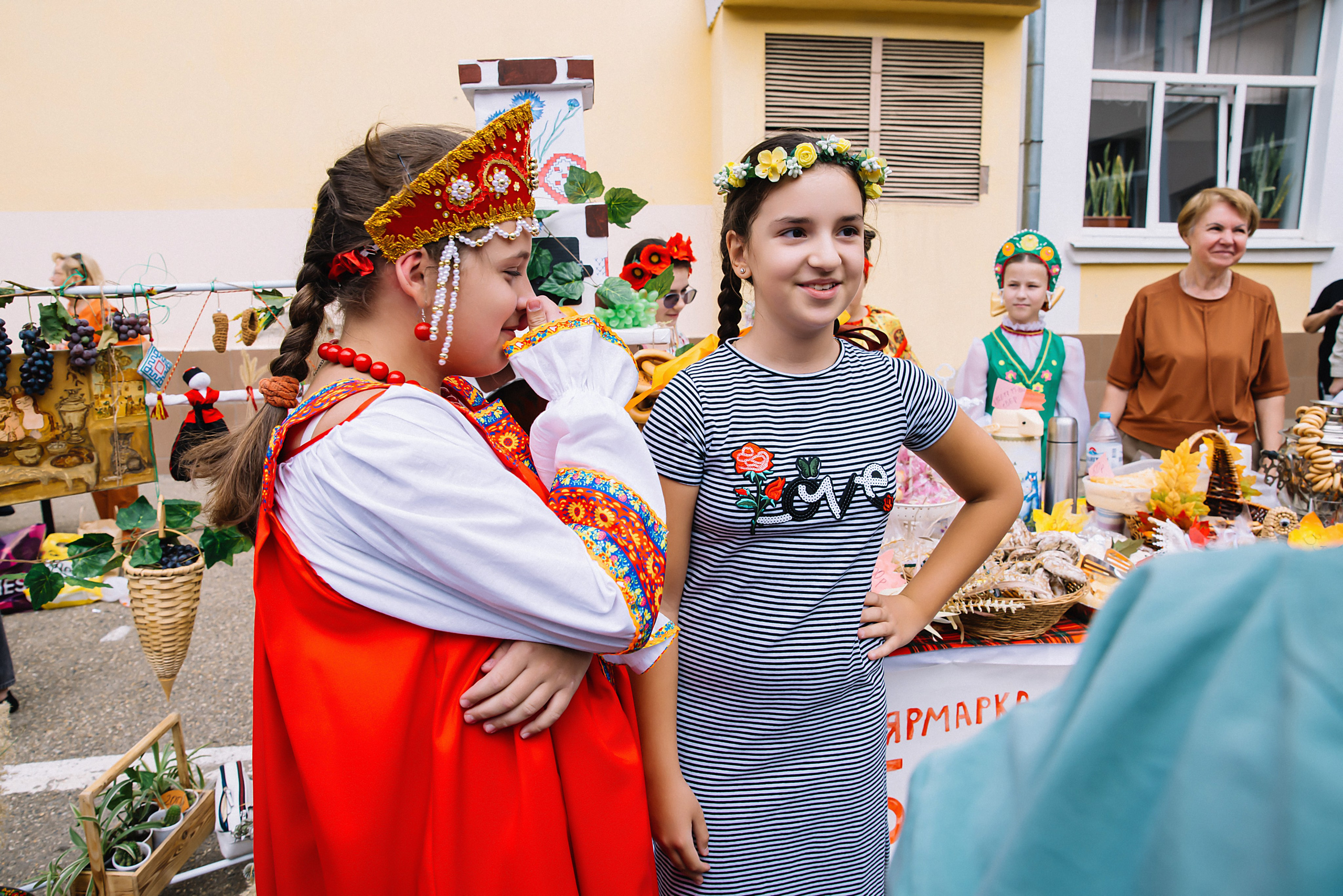 Школьная ярмарка Лицей№ 4. Фотограф и Видеограф в Краснодаре Юлия Солодченко