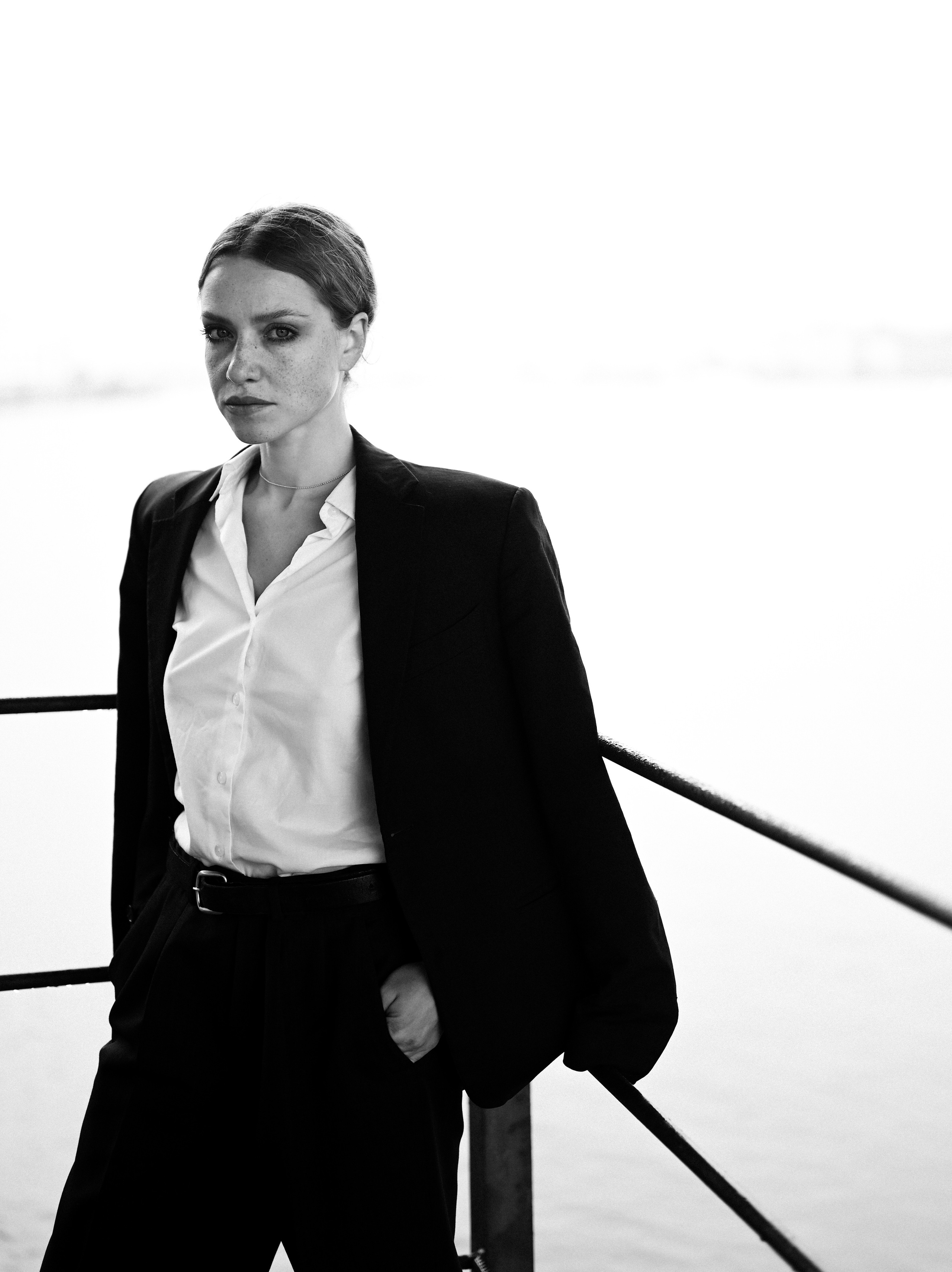 Женский портрет. Главная