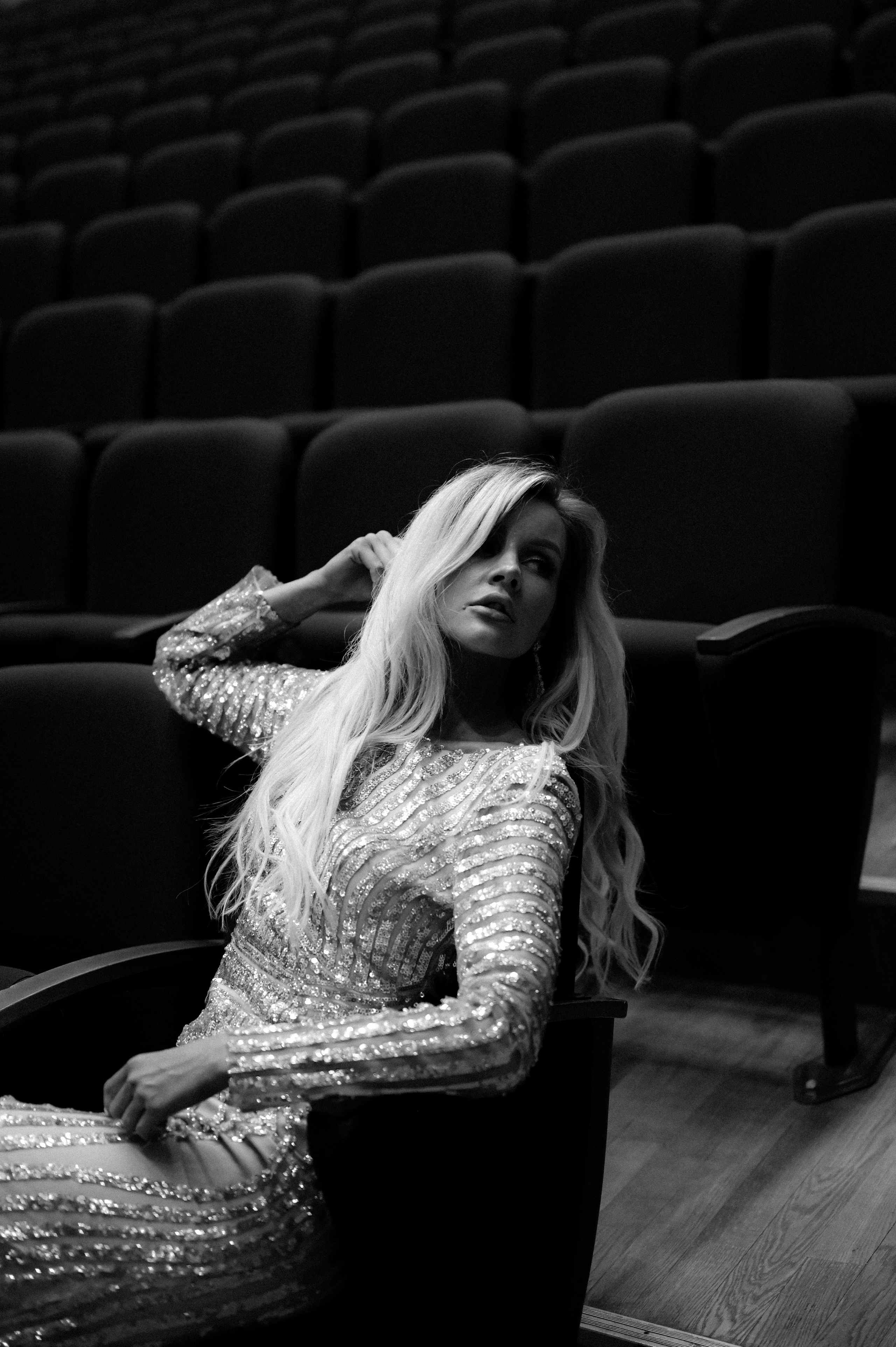 Женский портрет. Главная