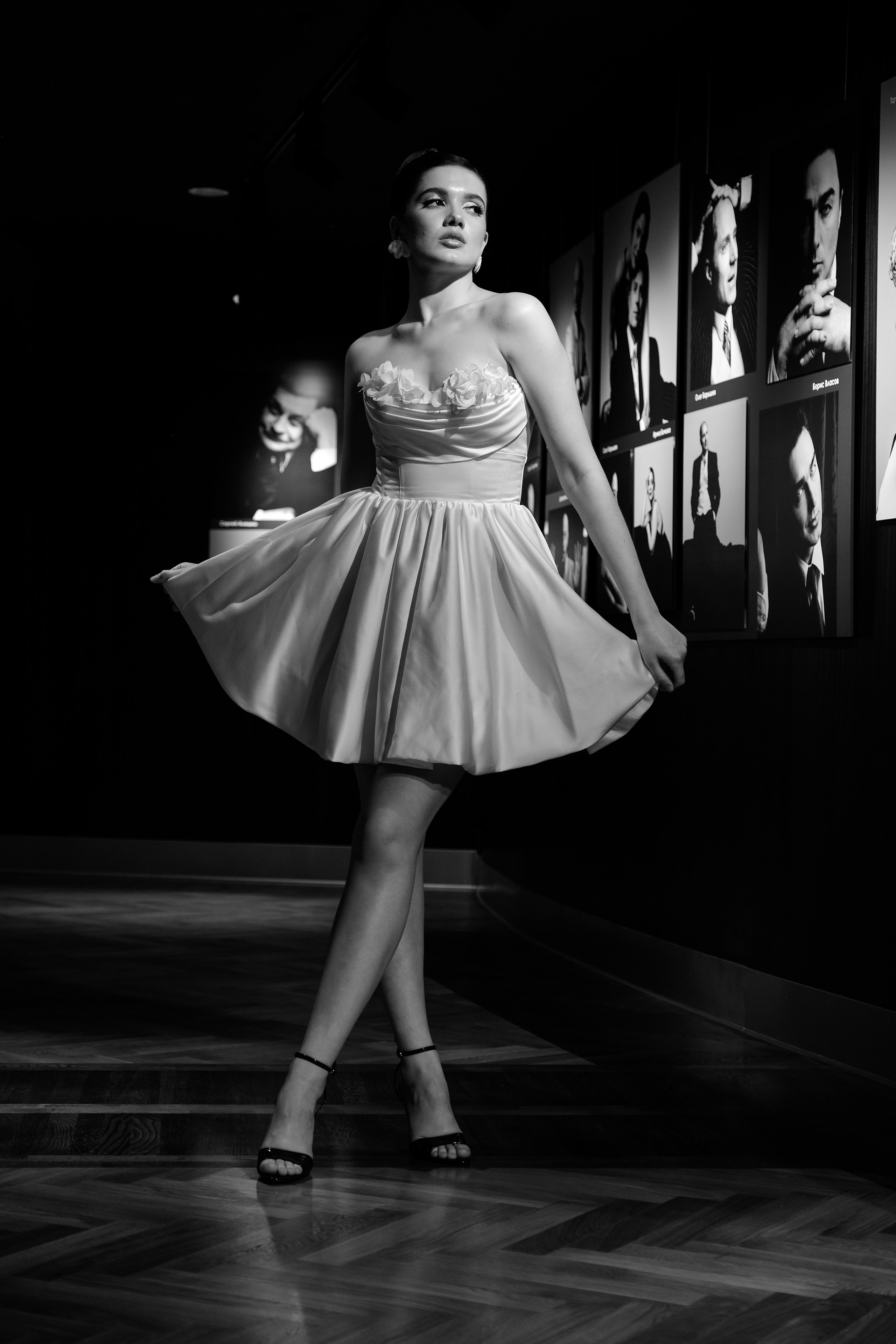 Свадебная фотосессия в театре драмы имени Наума Орлова. Свадебный фотограф в Челябинске Сырчикова Наталья