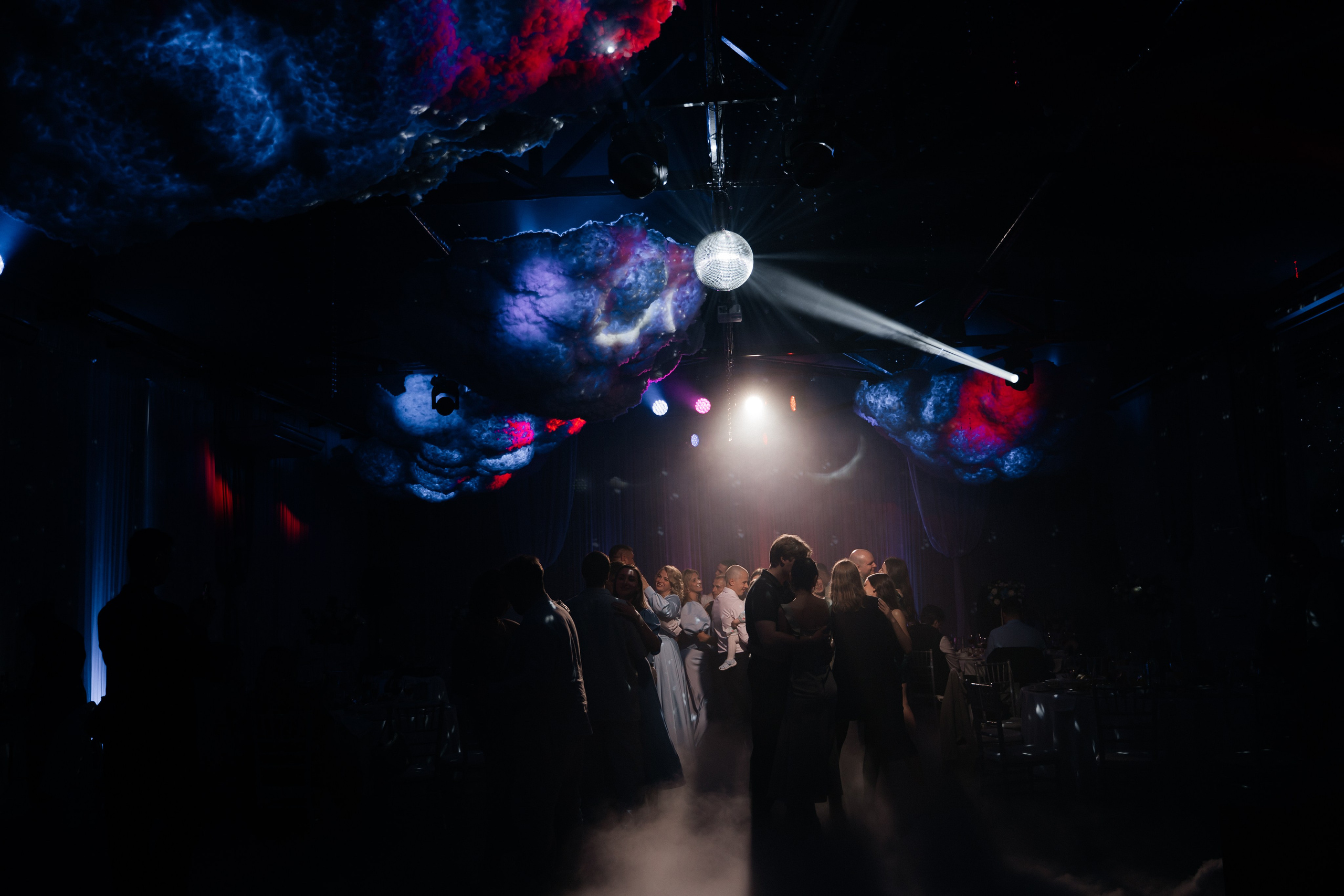 Wedding «Laugh and cry». Свадебные фотограф и видеограф Наталья и Анатолий Новиковы СПб