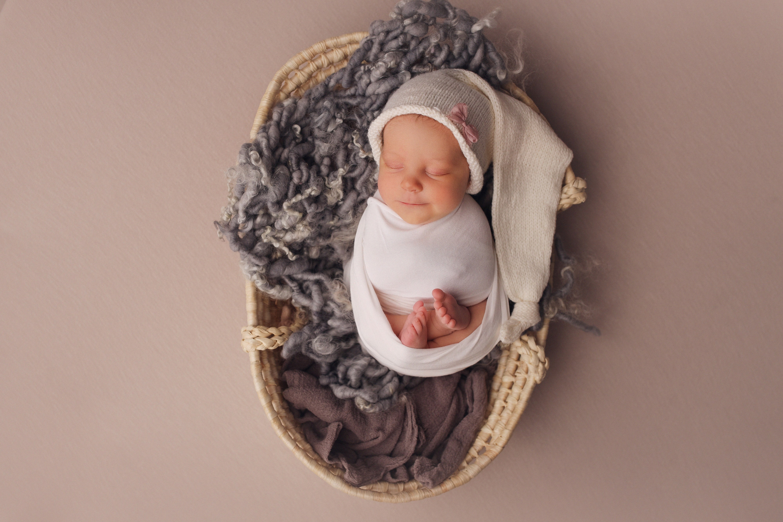Новорожденные. Семейный фотограф и фотограф новорожденных в Санкт-Петербурге Алевтина