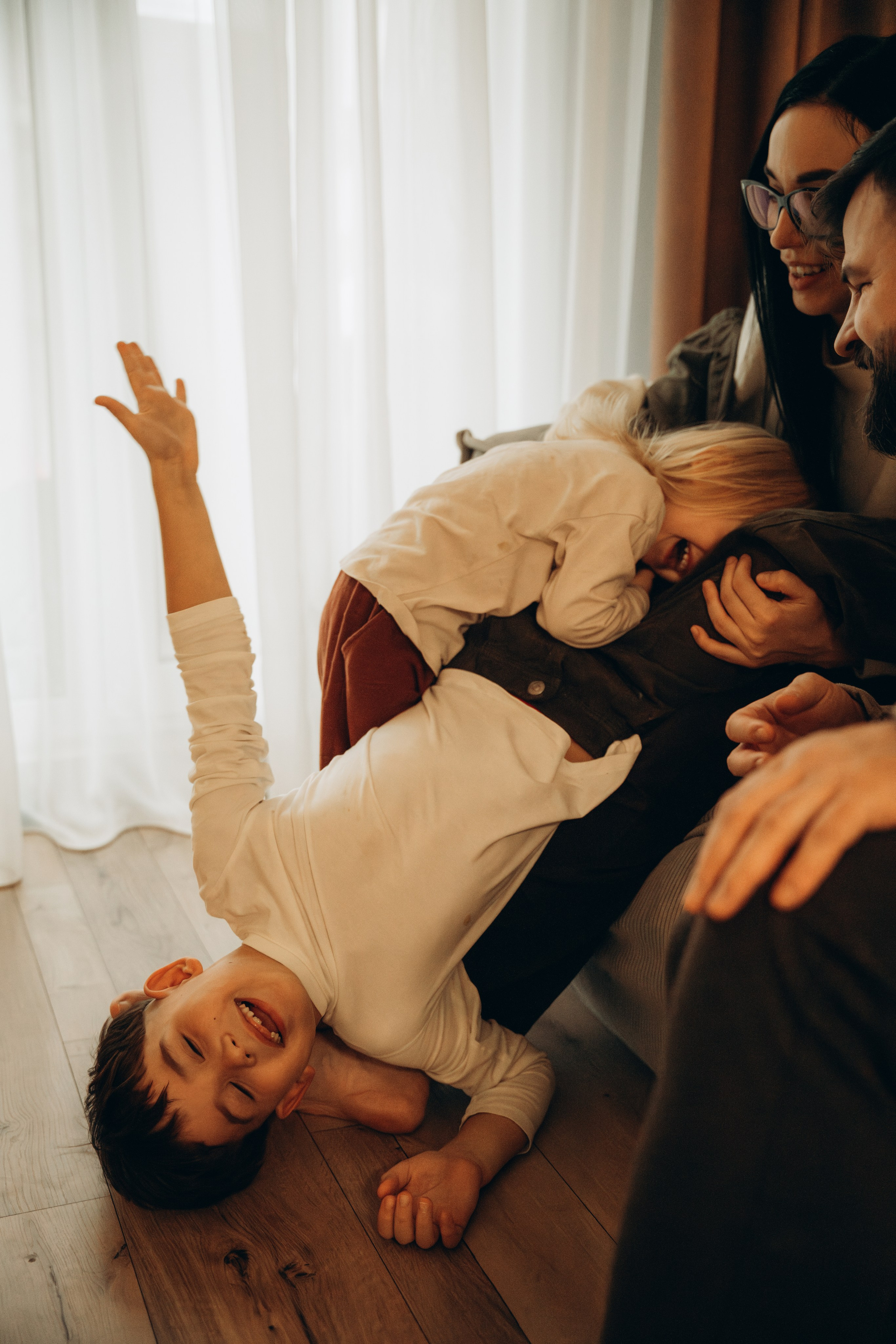 Яна, Дима, Мирон и Марк. Фотограф Мария Миллс | Минск