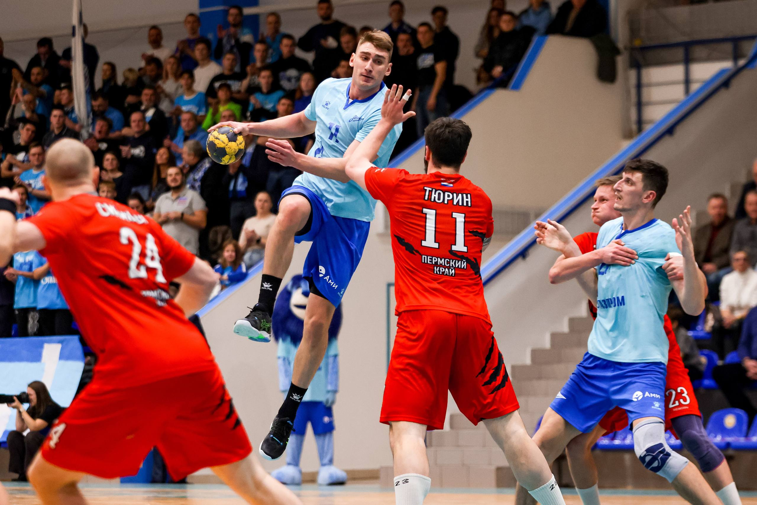 Гандбол. Зенит- Пермские медведи. Спортивный кадр- сообщество спортивных фотографов РФ