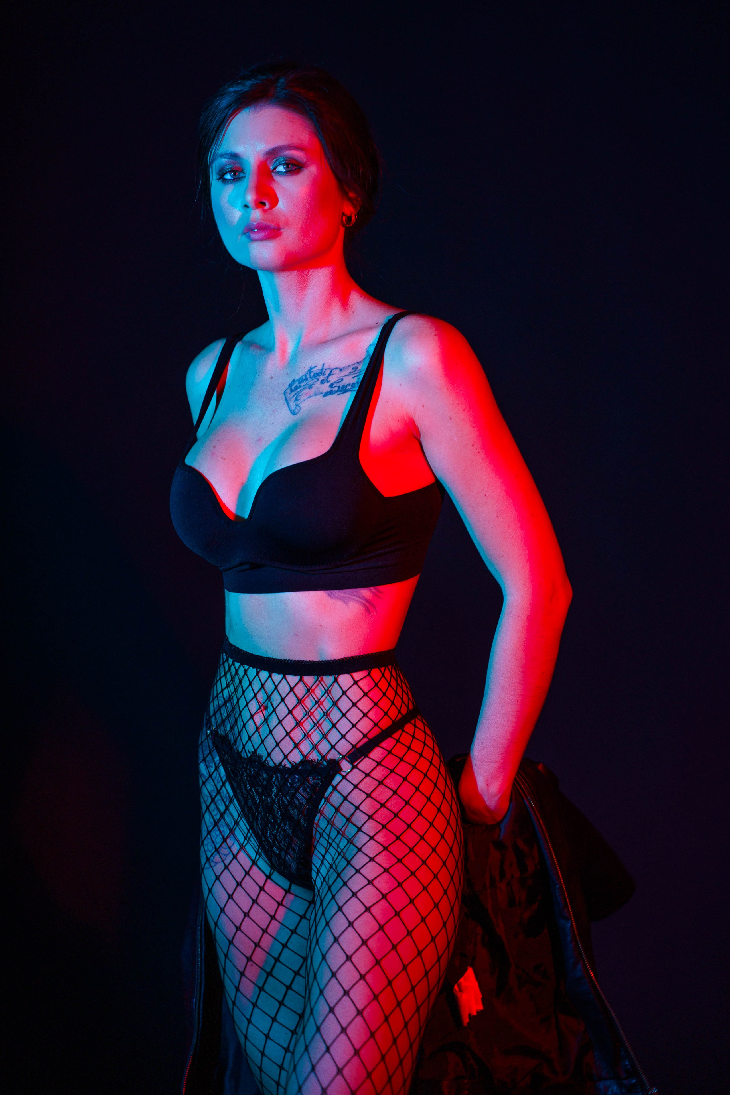 Студийный минимализм. Виктория Алпеева — фотограф по любви