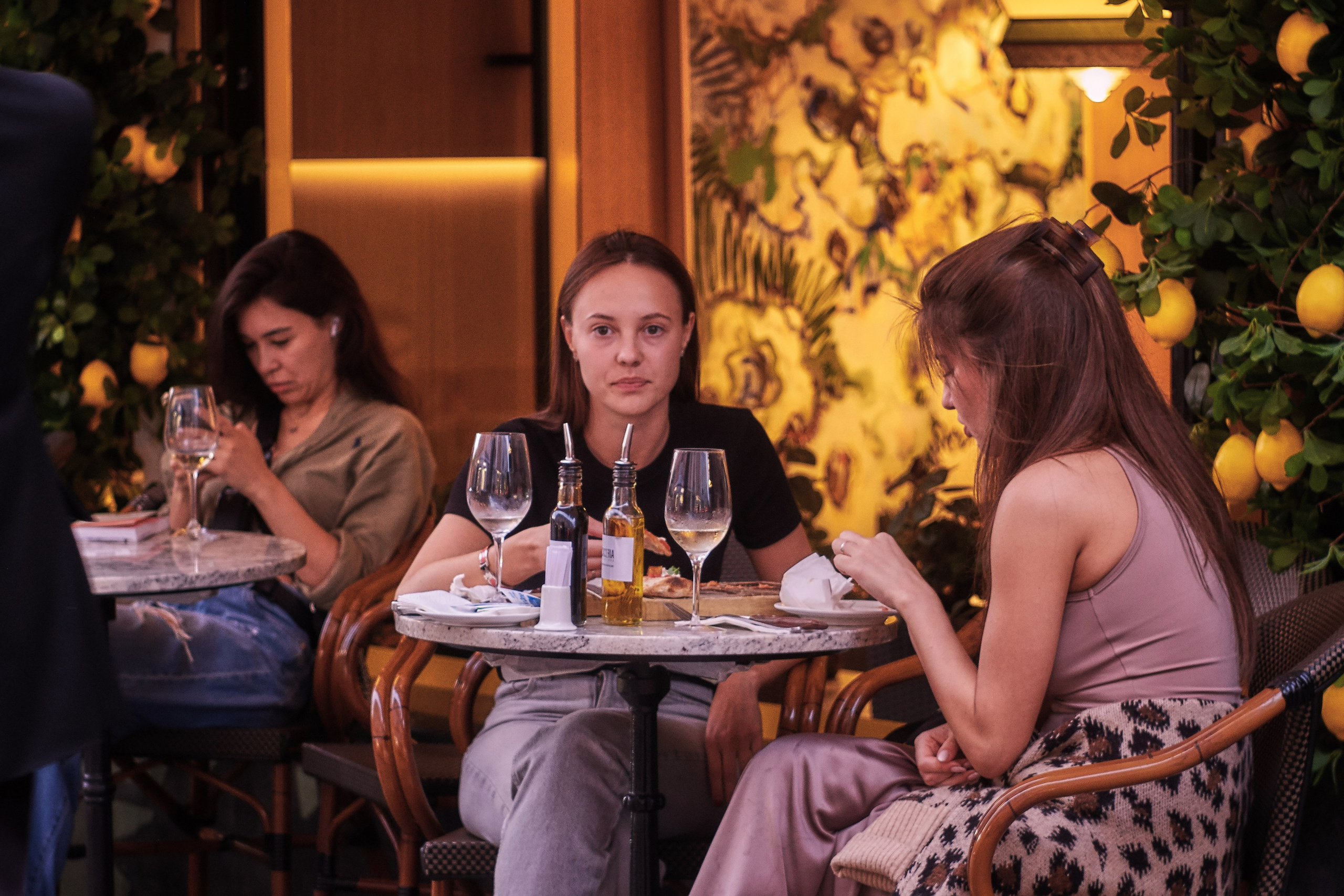 Люди и кафе. Сайт фотографа Виталия Дени