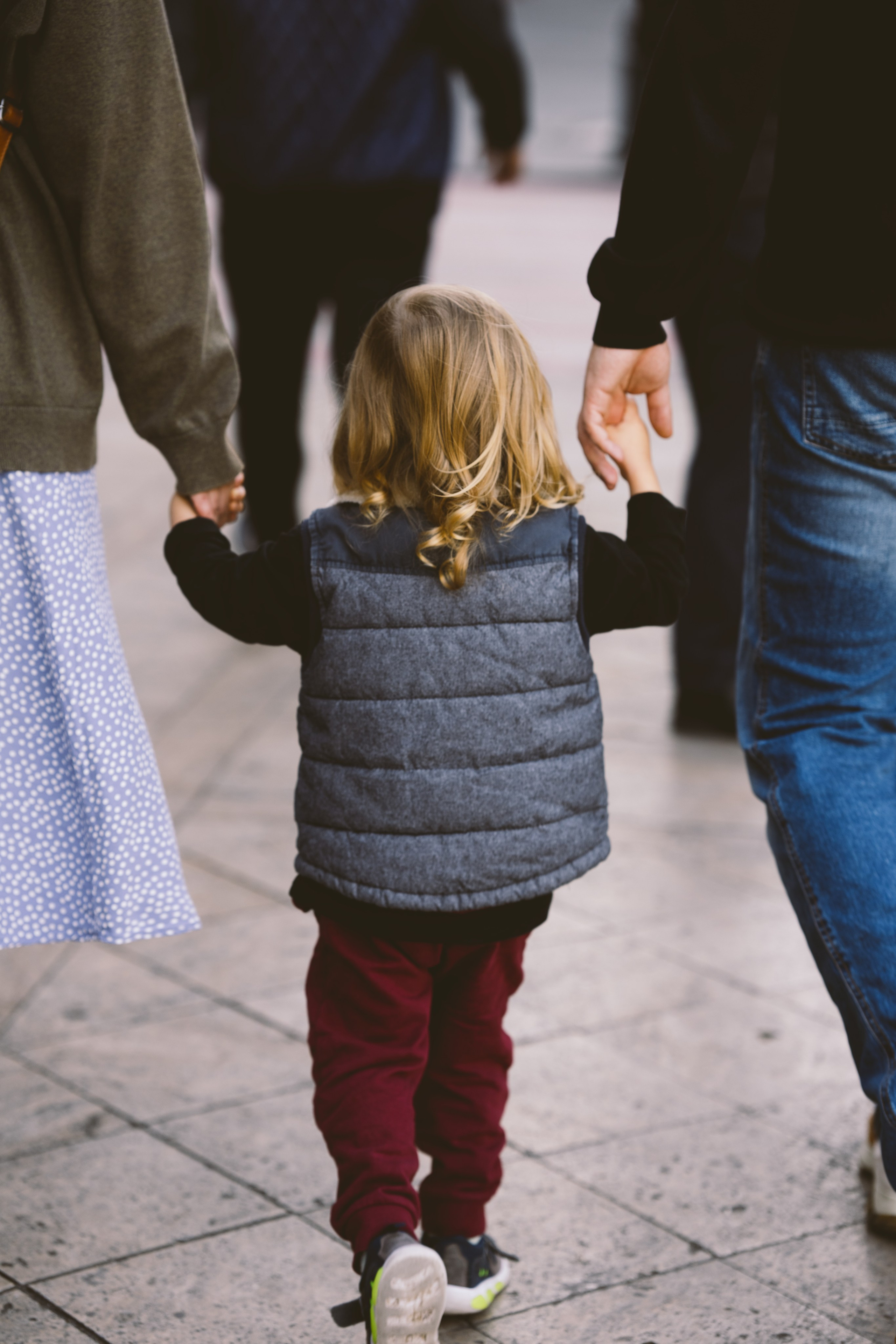 …история о прогулке в старом городе и семье. Марковы: фото, видео, кино и книги