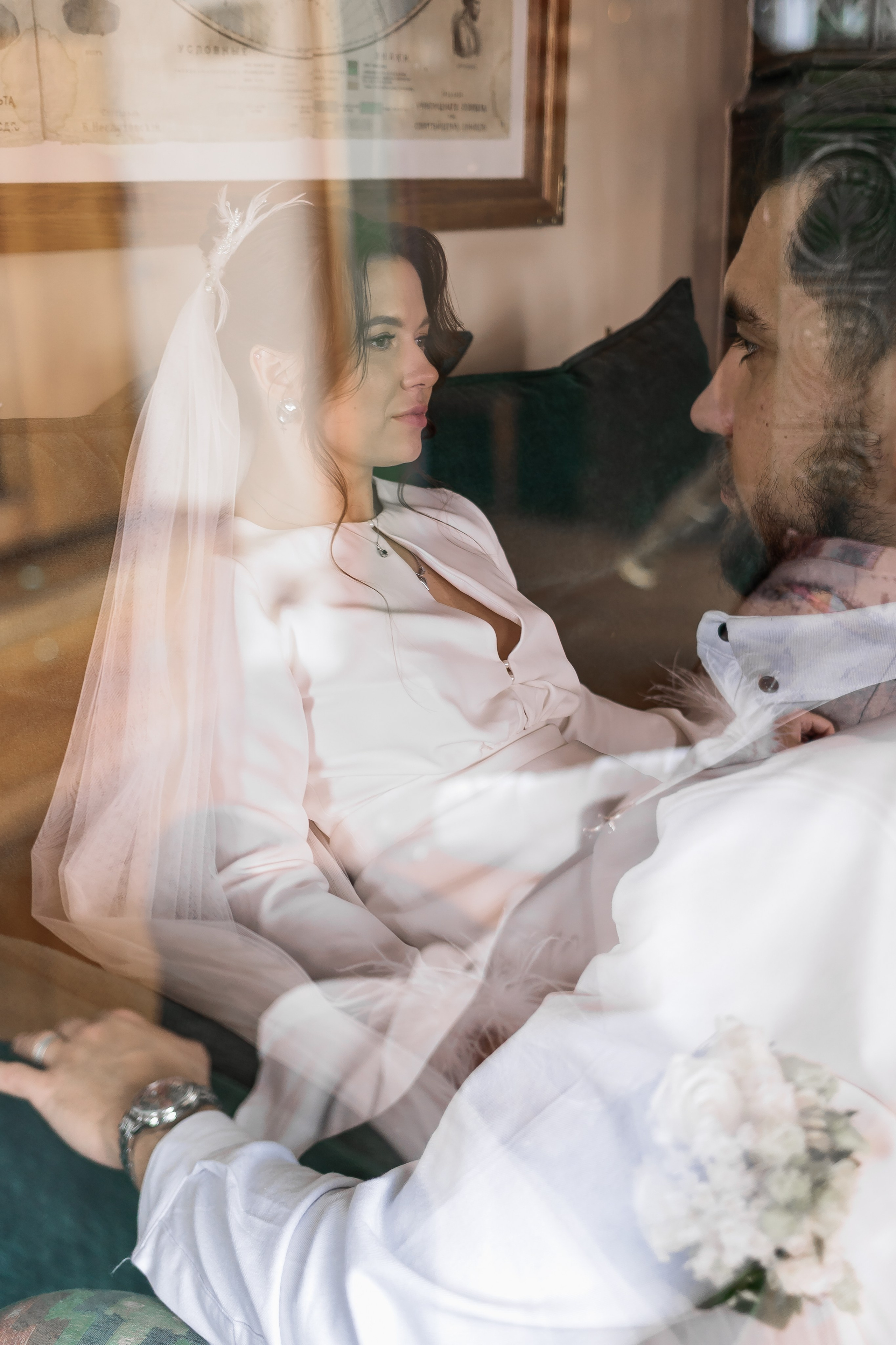 Свадебная фотосессия в студии-квартире «Путешественника» — заказать в Спб |Екатерина Ладванова