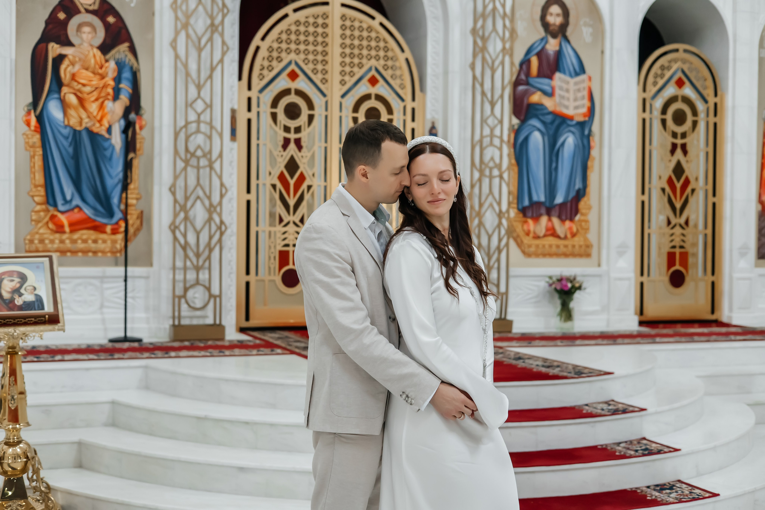 Венчание Ольги и Никиты в Храме Святого Равноапостольного князя Владимира в Тушино. Фотограф на крещение и венчание Москва  Надежда Баланина