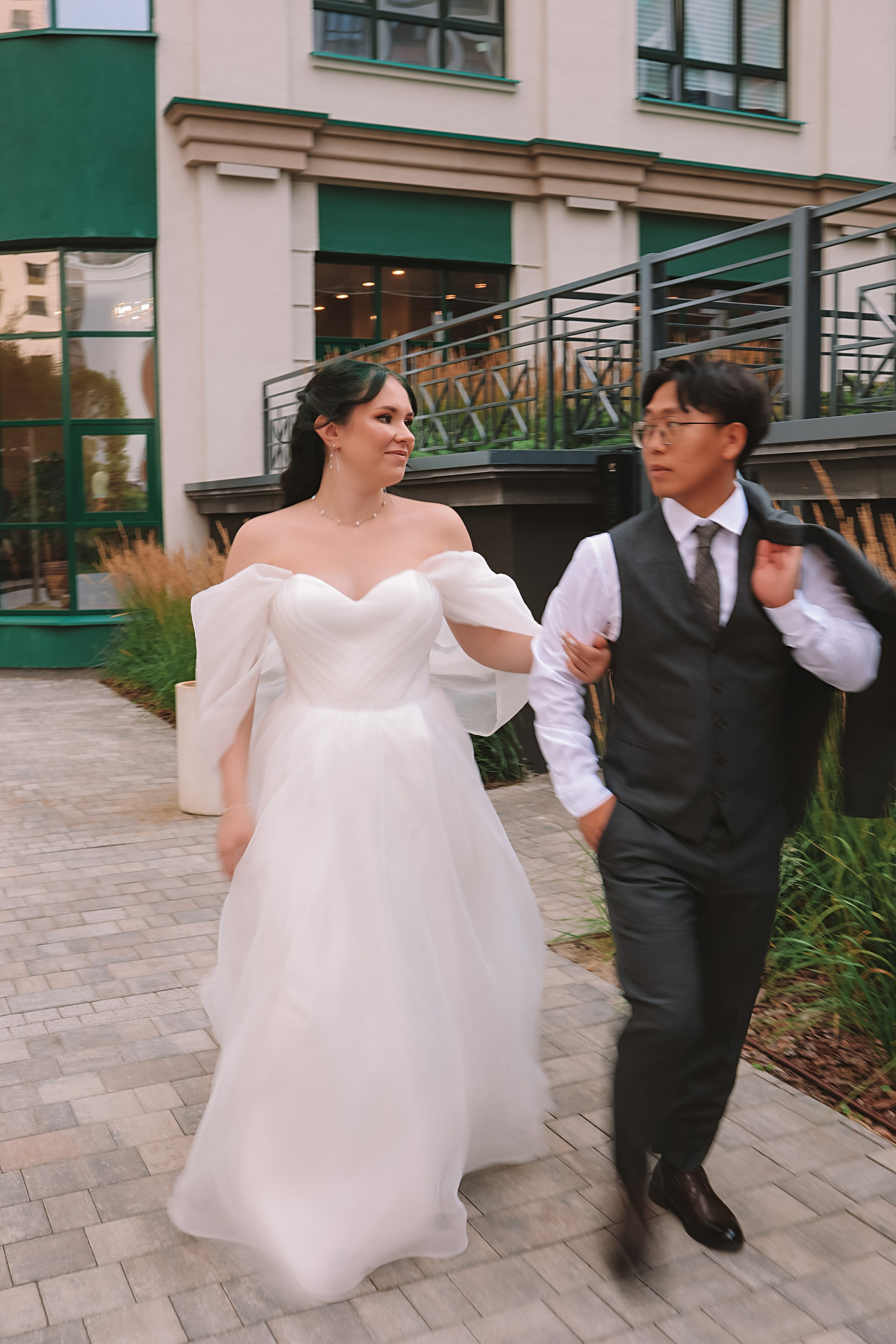 Айвазовский и парк дружбы народов. Семейный фотограф Тюмень, фотограф на роды Салмина Мария