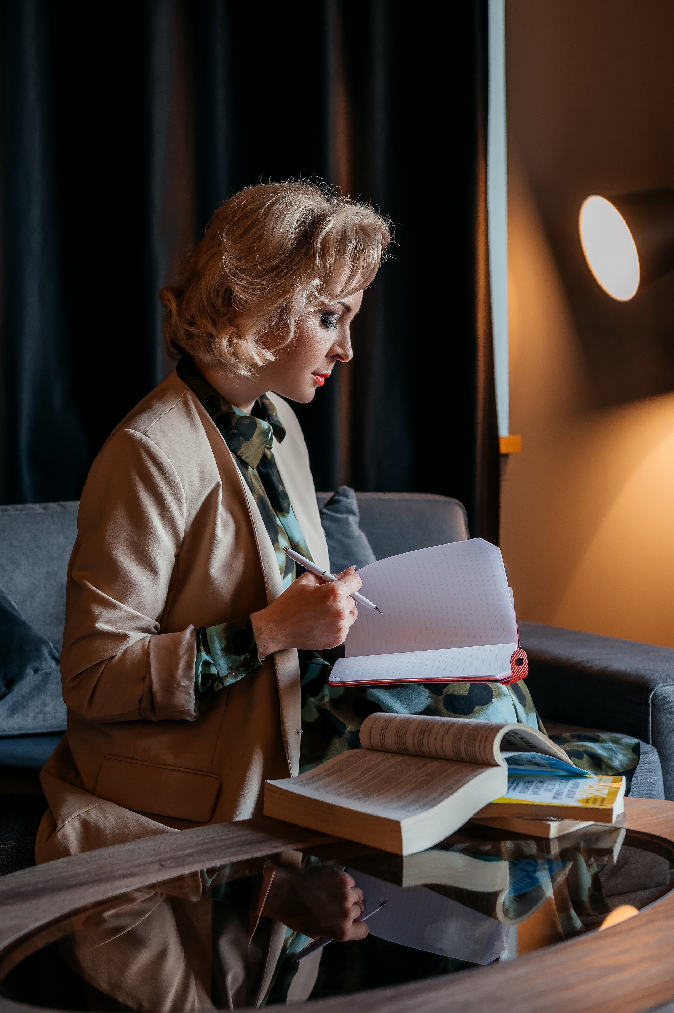 Юлия, Москва, фотостудия Background, адвокат. Свадебный и семейный фотограф Виктория Носачёва. Щелково, Москва и МО