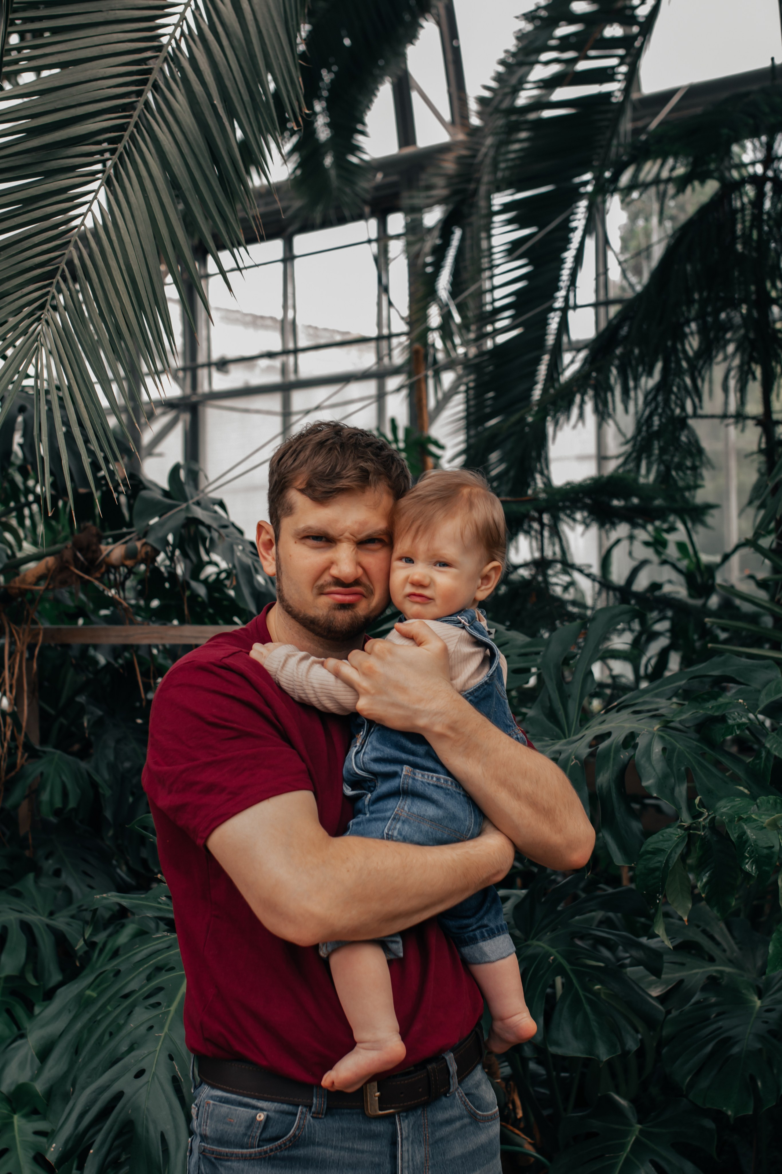 Семейная фотосъемка в оранжерее в Санкт-Петербурге. Семейный фотограф в Санкт-Петербурге Тина Разина