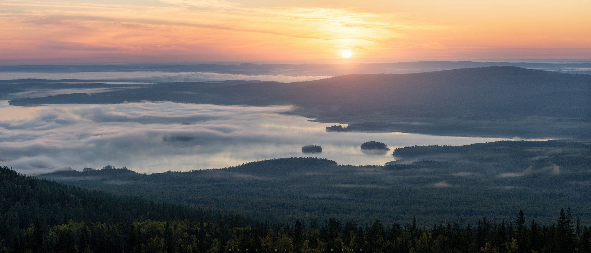 Панорама Черноисточинского пруда, вид с глк «Гора Белая».