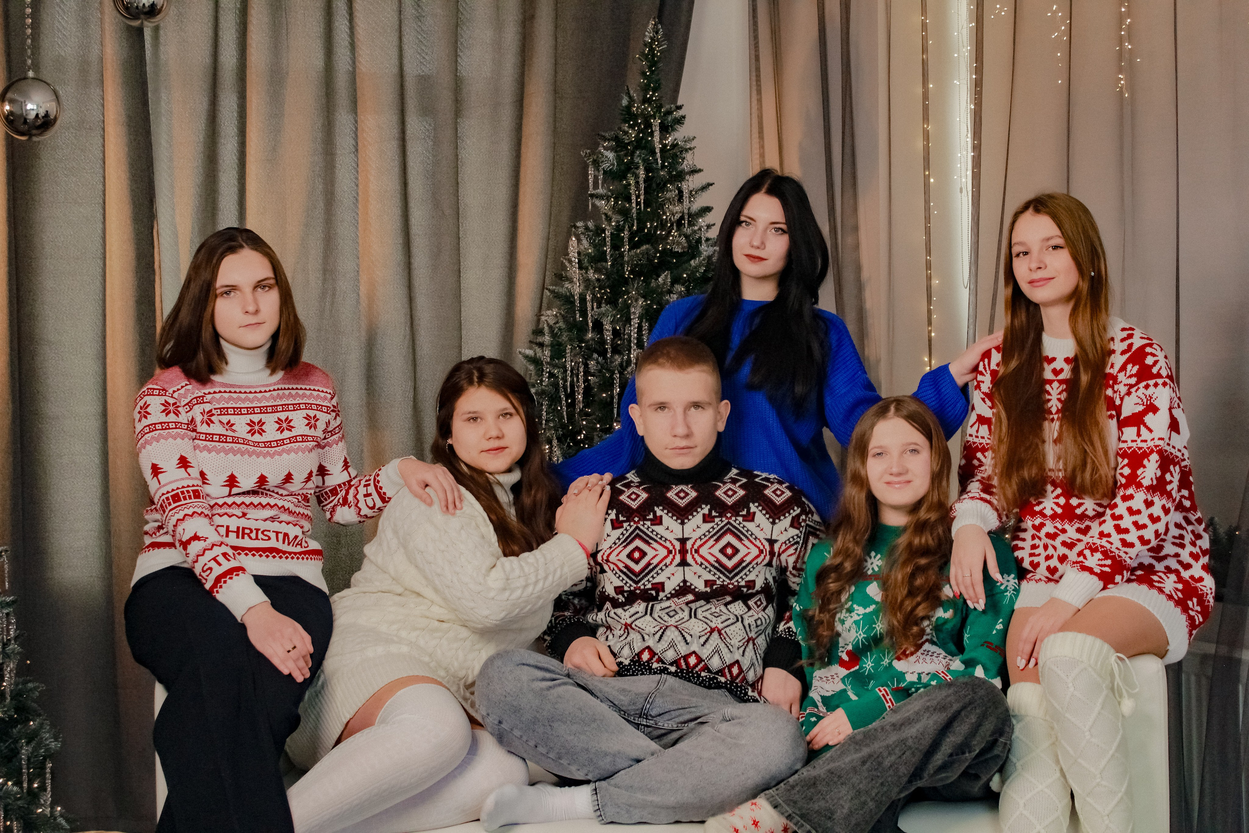 8 класс Новогодняя 2024. Лиза Рязанцева