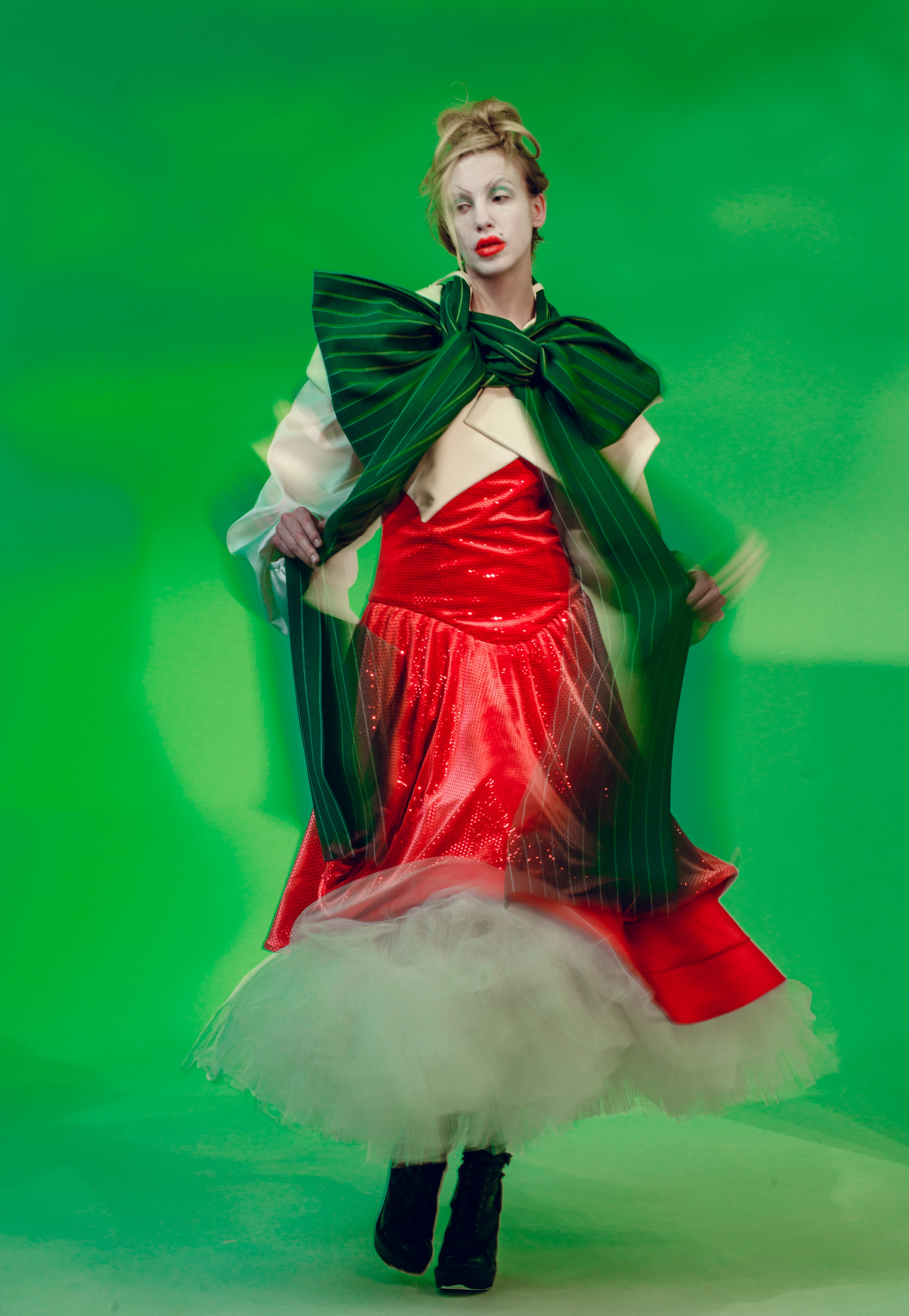 Дипломная работа СИНЬОР ПОМИДОР. дизайнер Анфиса Кечкина. Студийный и свадебный фотограф В городе Екатеринбург Ирина Мальта